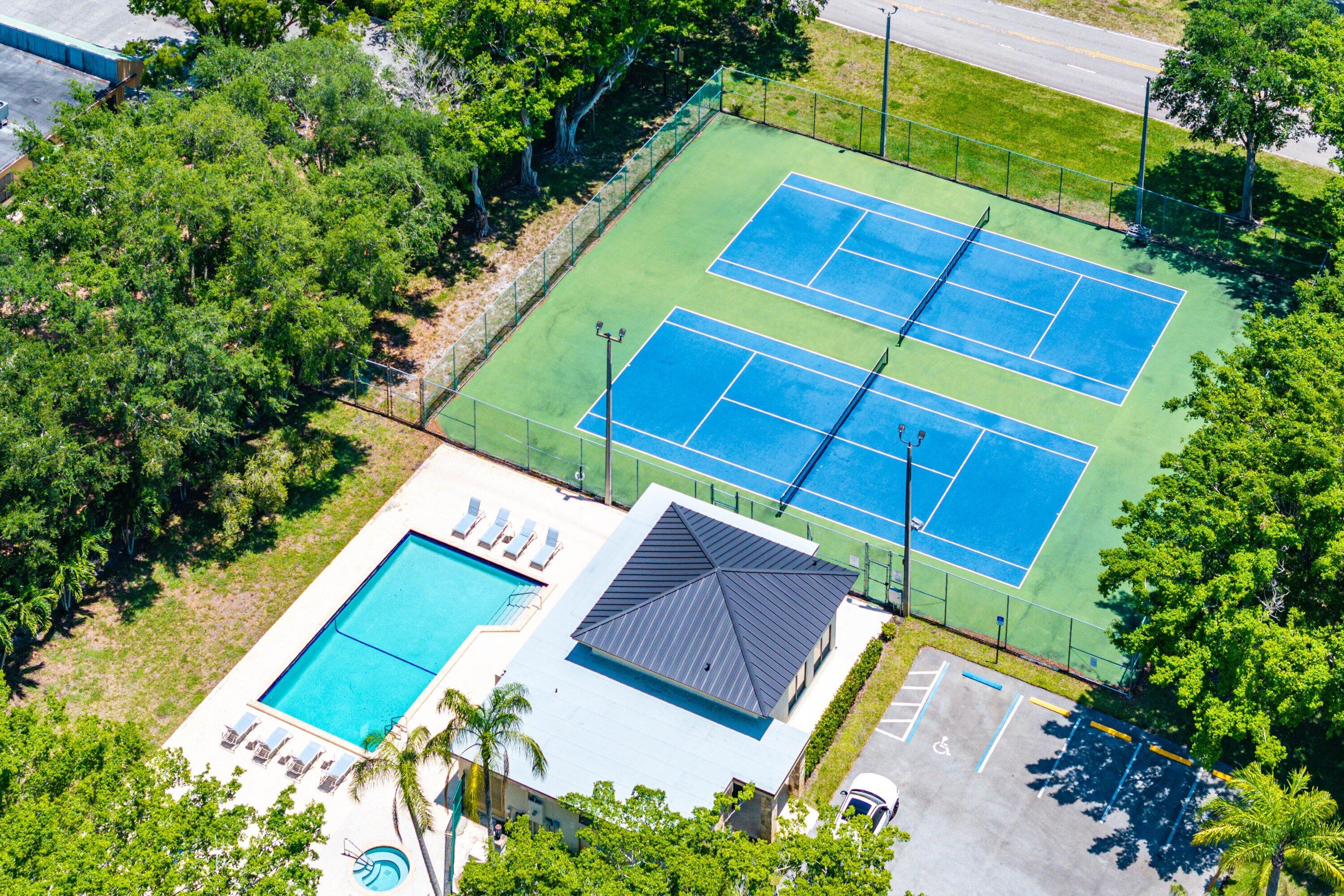 Boca Fontana - Residential