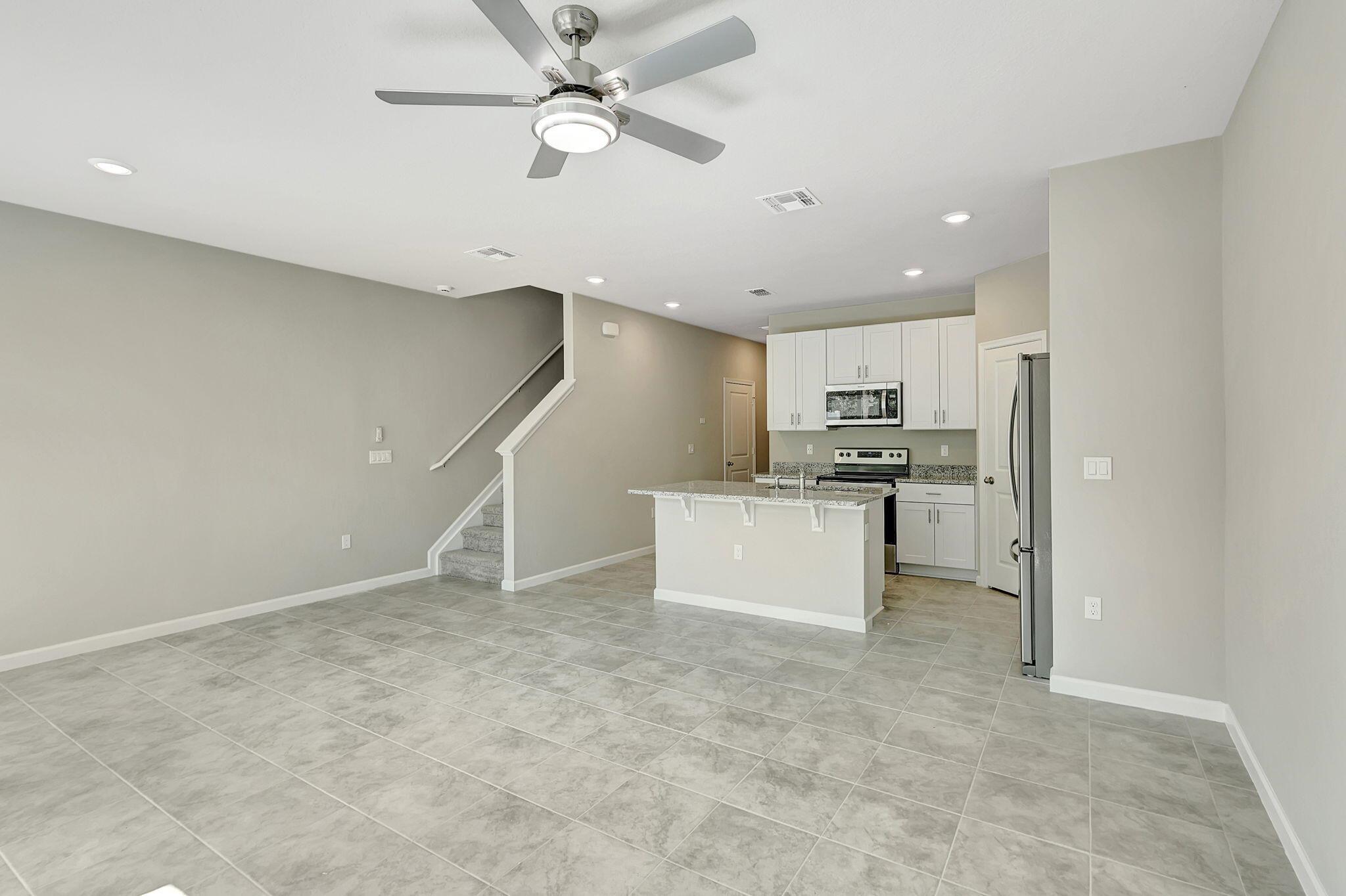 WILLOUGHBY TOWNHOMES PUD - Residential Lease