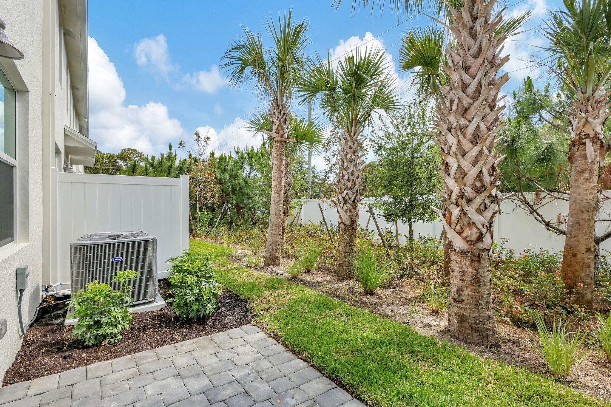 WILLOUGHBY TOWNHOMES PUD - Residential Lease