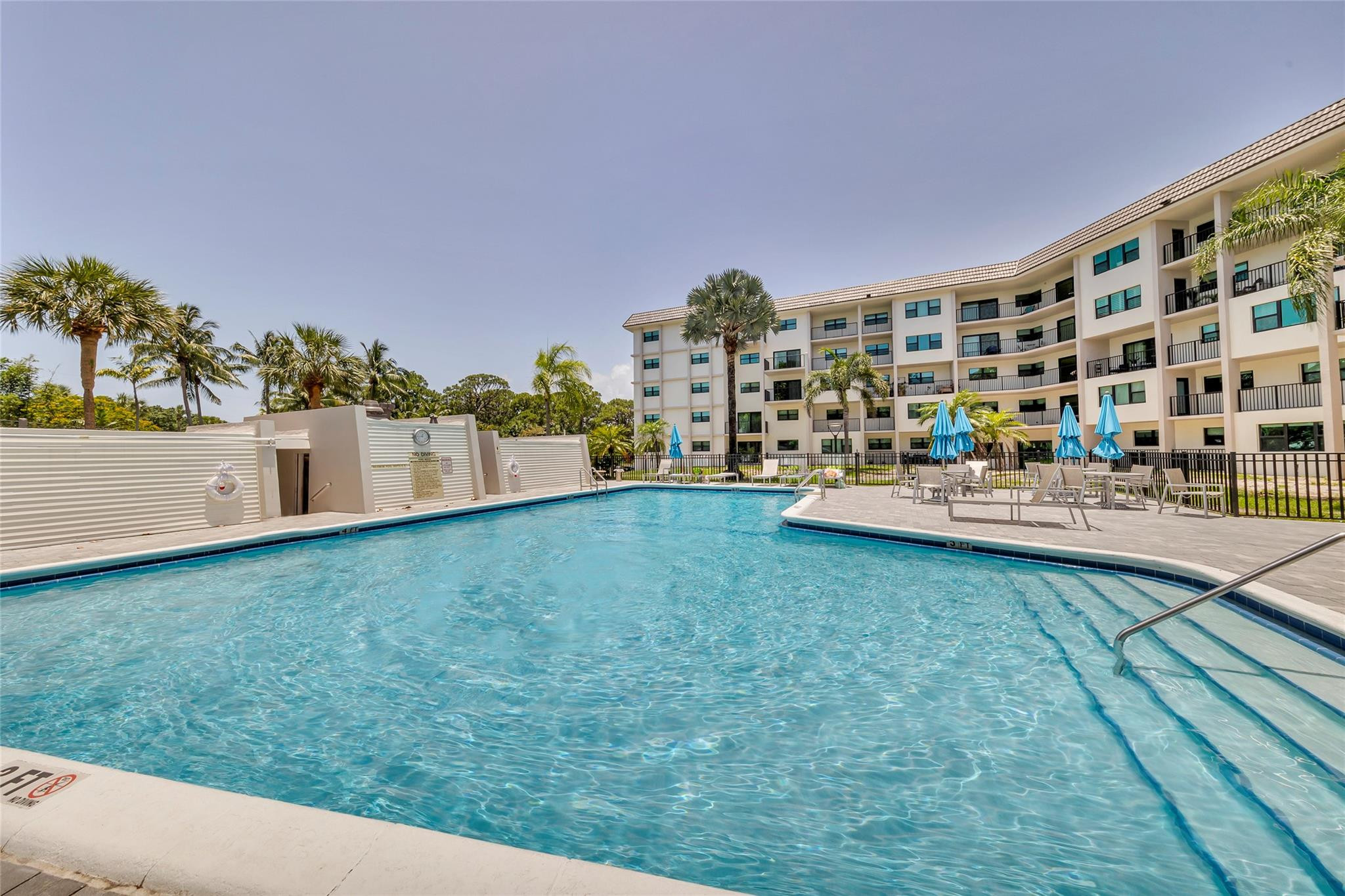 RIVER REACH CONDOMINIUM I - Residential