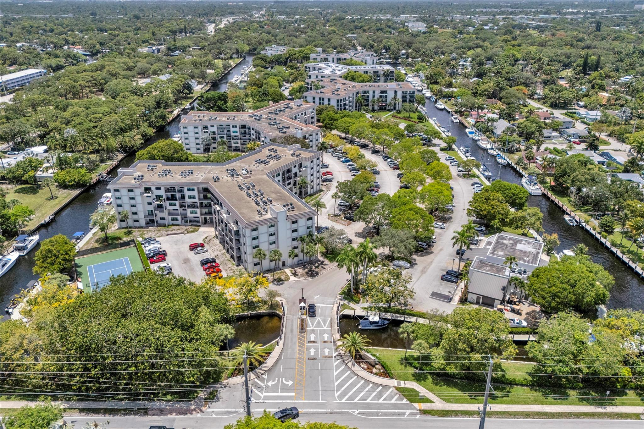 RIVER REACH CONDOMINIUM I - Residential