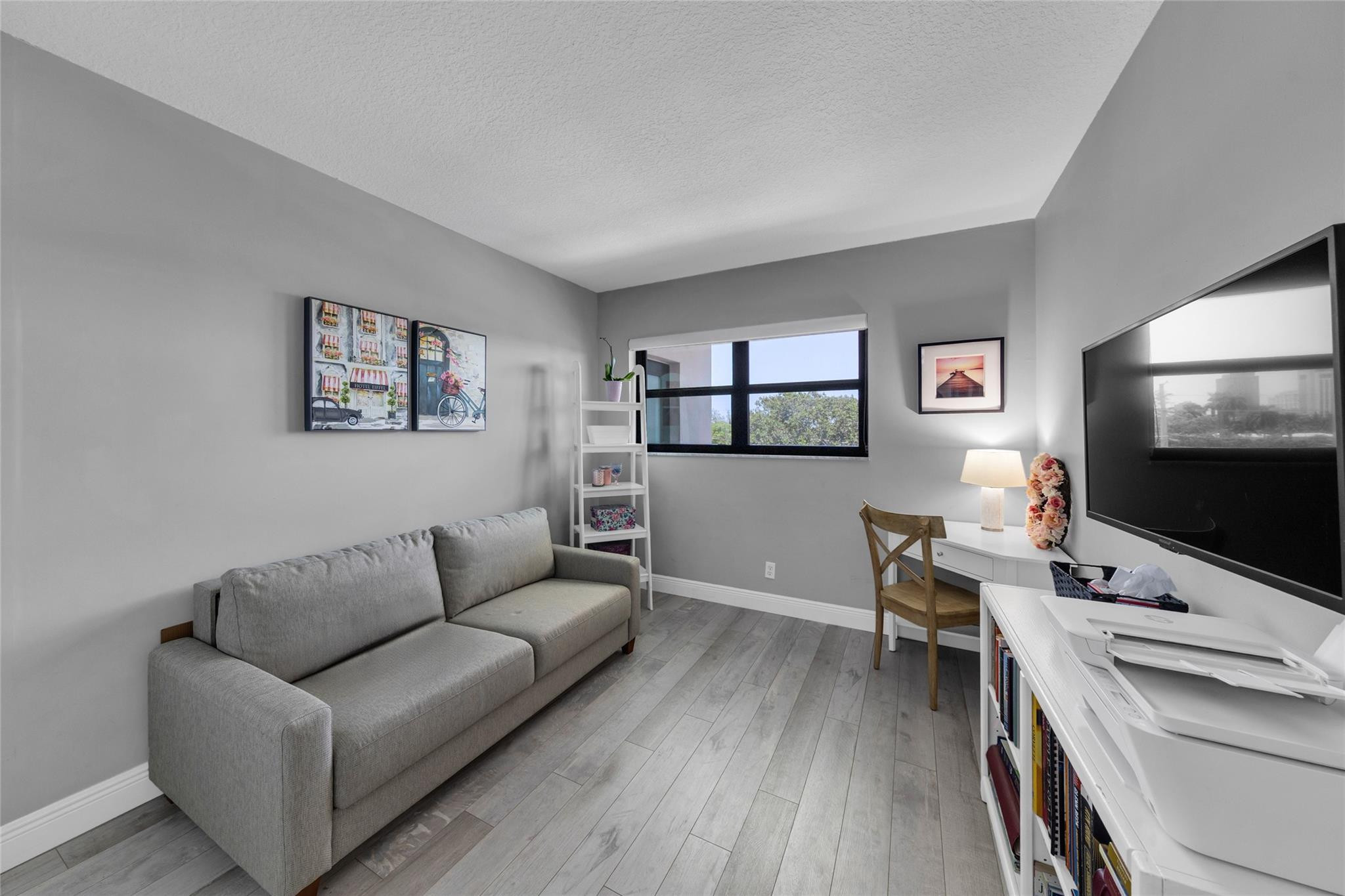 RIVER REACH CONDOMINIUM I - Residential