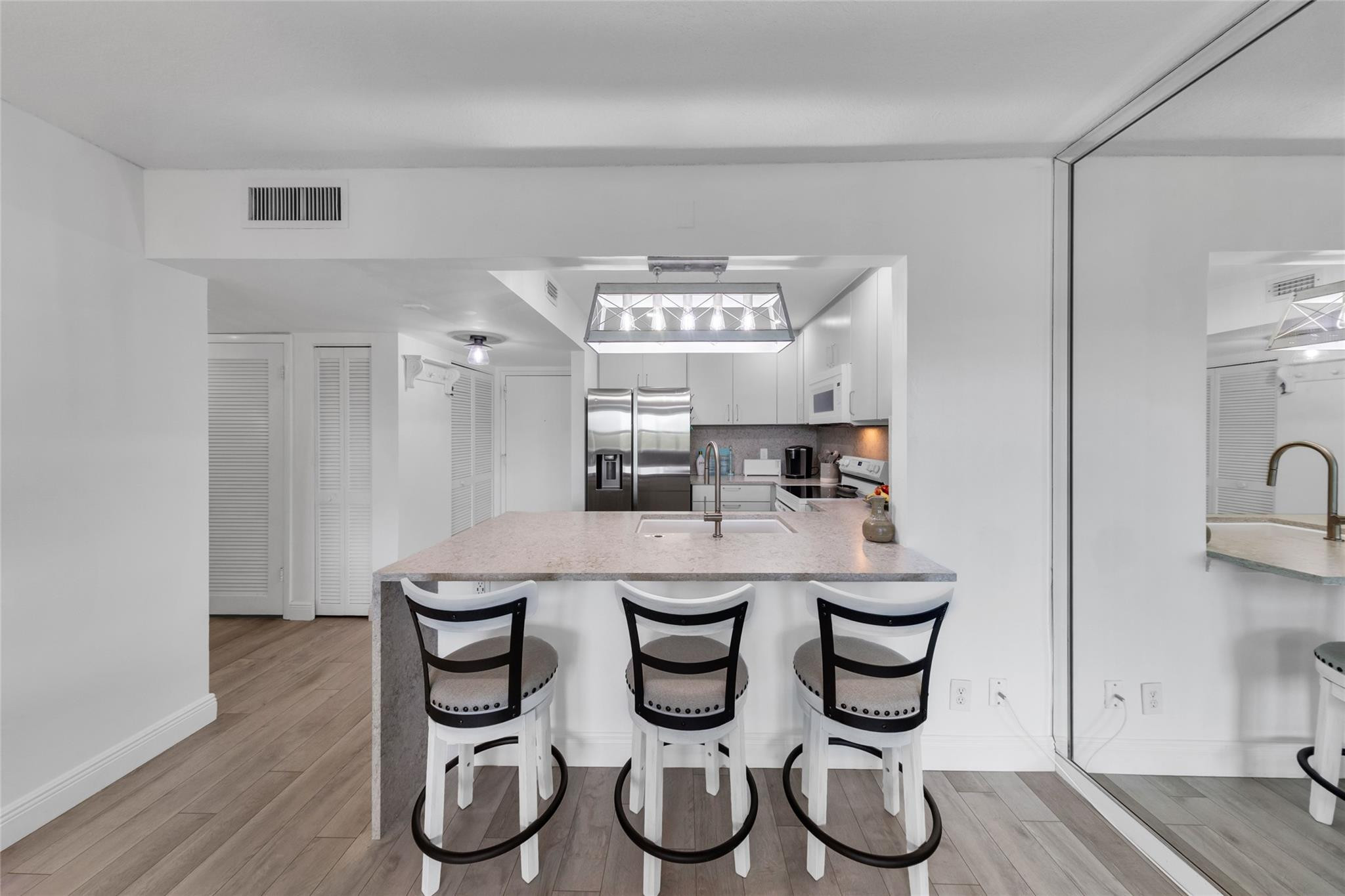 RIVER REACH CONDOMINIUM I - Residential