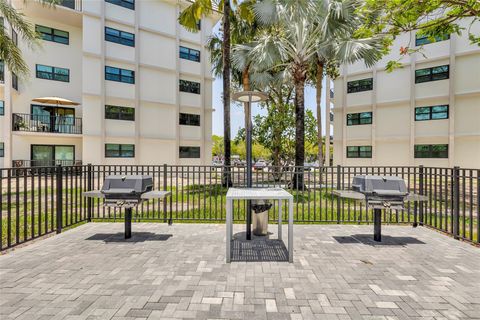 Tiny photo for 900 River Reach Drive #518, Fort Lauderdale, FL 33315 (MLS # B26014319)