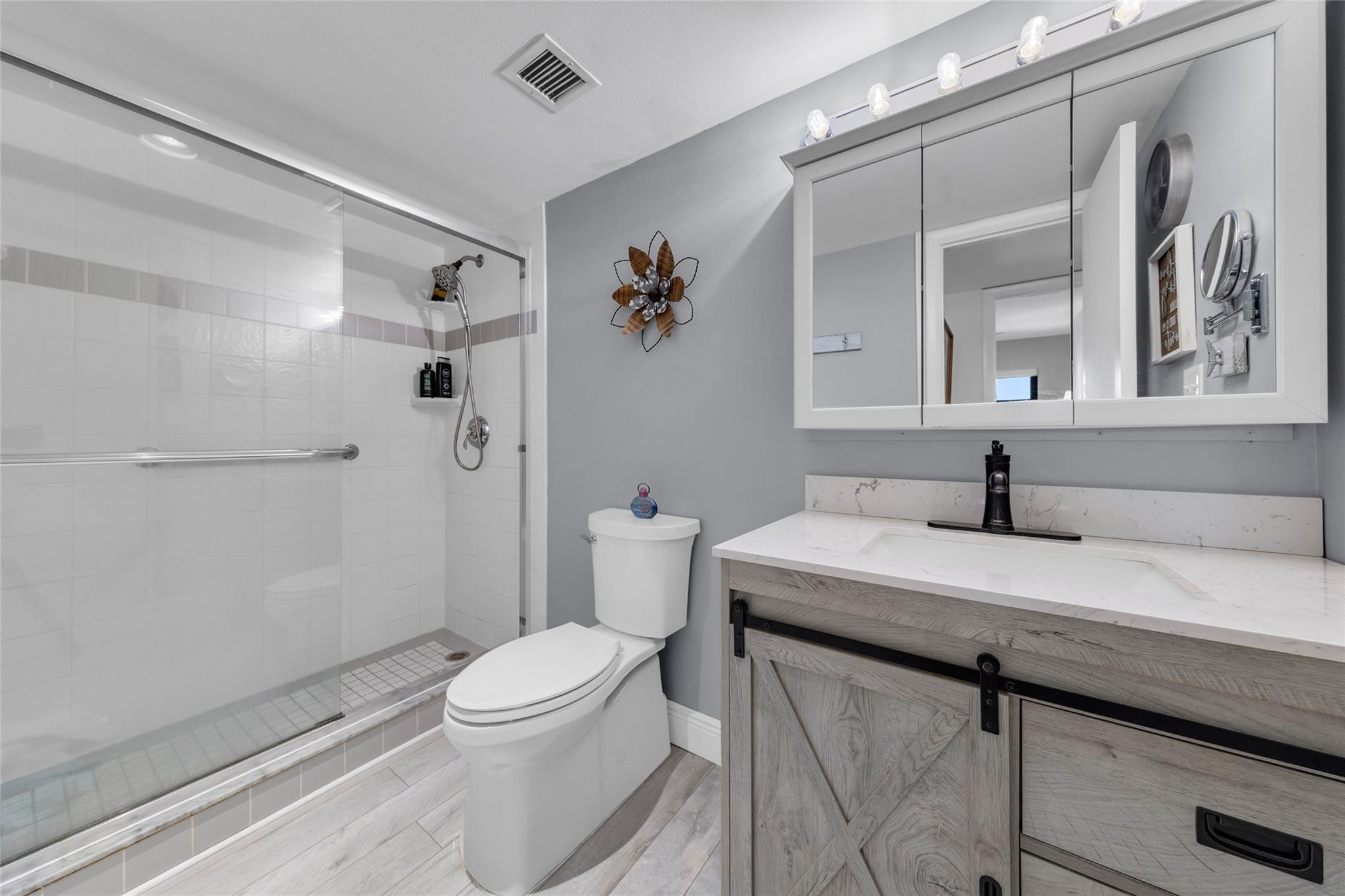 RIVER REACH CONDOMINIUM I - Residential