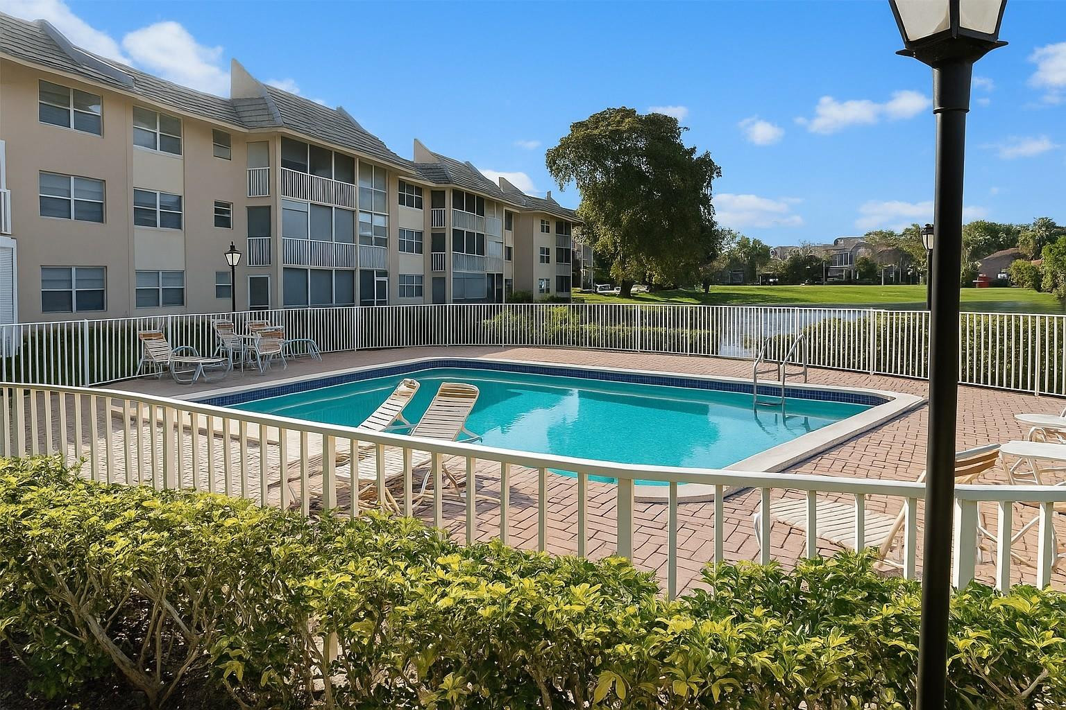 LAKE FOREST CONDO - Residential