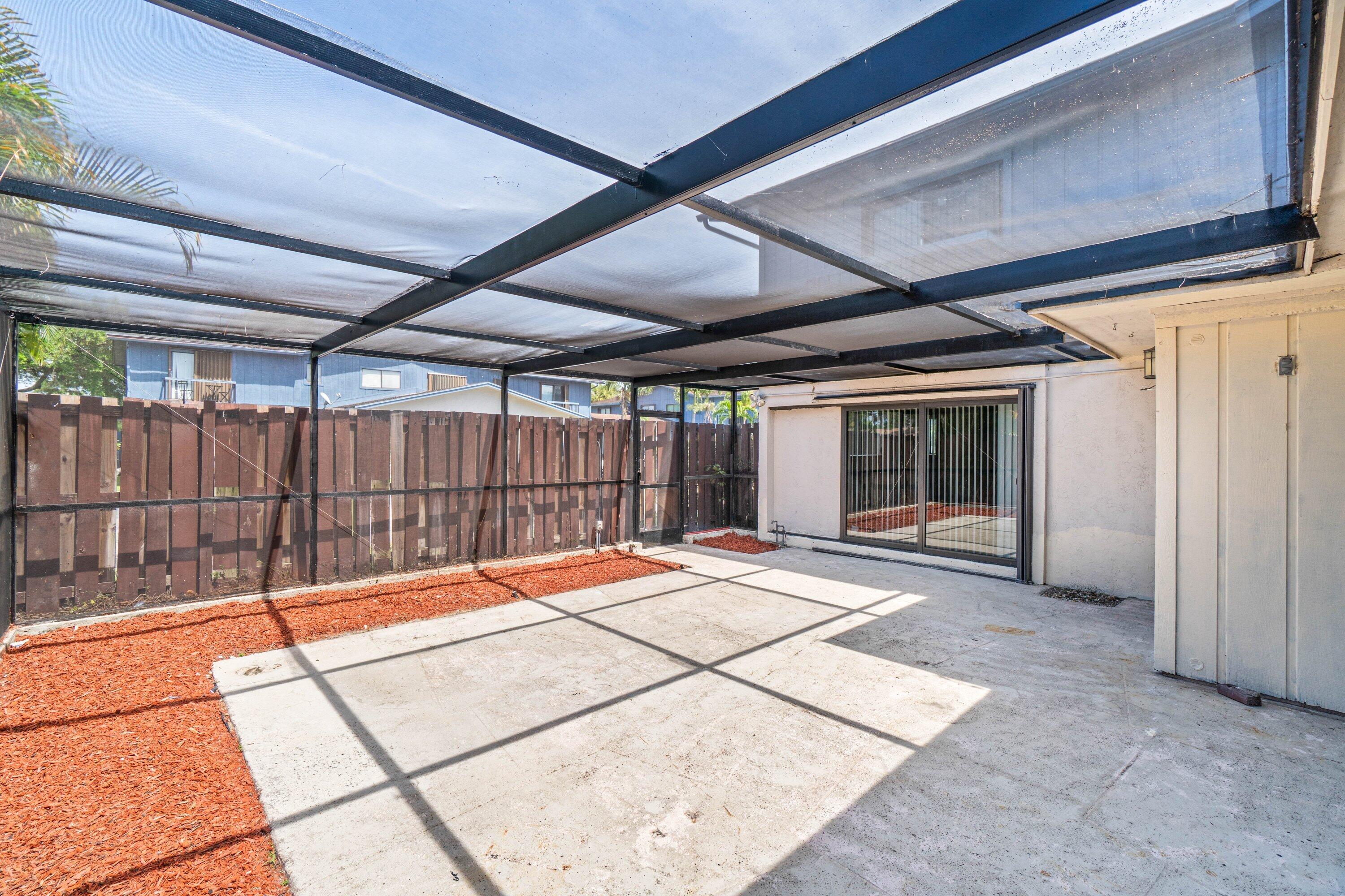 COUNTRY AS - Residential