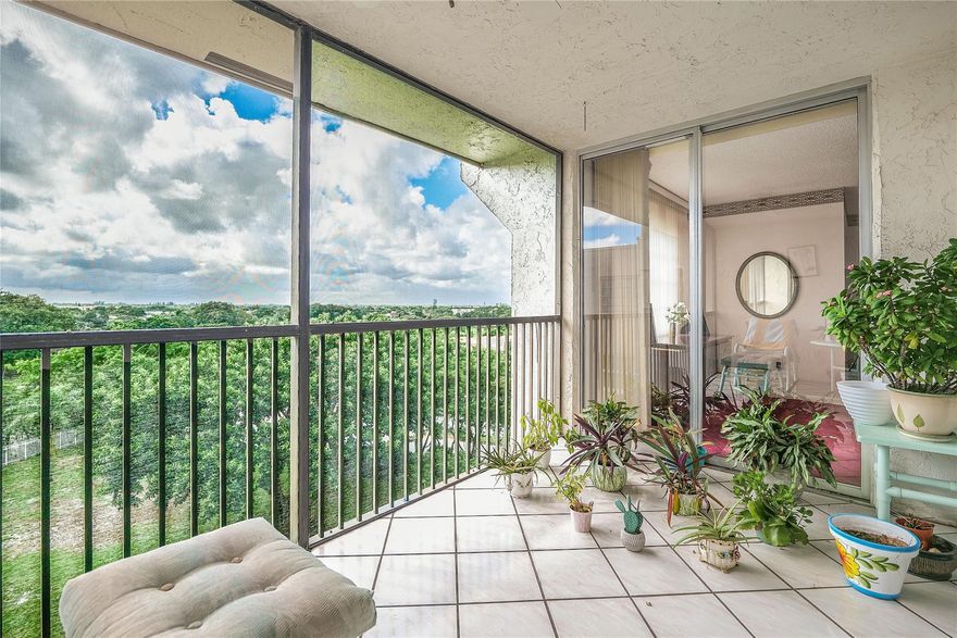 LOVELY 3/2,5 PENTHOUSE! IMPECCABLE 3/2,5 UNIT! 1750 SQ FT! NICE VIEWS FROM THE TERRACE FACING LUSH GREENERY! KITCHEN HAS STAINLESS STEEL FRIGE & DISHWASHER. AC 2022, WASHER IN UNIT & CAN INSTALL A DRYER. TILE IN LIVING AREA & CARPET IN BEDROOMS.  3RD BEDROOM  IS A MURPHY BED!!  FURNITURE NEGOTIABLE. PUT YOUR PERSONAL TOUCH TO THIS LOVELY UNIT!  ASSOC: SAYS +55, 710 CREDIT, $45,000 INCOME, 6 MOS MAINTENANCE. ASSOCIATION REQUIRES 20% DOWN WITH OFFER IF FINANCING 25% IN ORDER TO GET A LOAN. INCLUDED IN MAINTENANCE: CABLE TV & INTERNET! PEST CONTROL, WATER, INSURANCE, 24HR MANNED GUARD-GATE! COMMUNITY FENCED! AMENITIES: HEATED POOL, GAZEBO WHERE YOU CAN EAT BY THE POOL AND ENJOY YOUR BBQ MEAL! TENNIS, PICKLE BALL, BILLIARDS, LIBRARY, EXERCISE MACHINES AND ACTIVITIES! YOU WILL LOVE LIVING HERE!