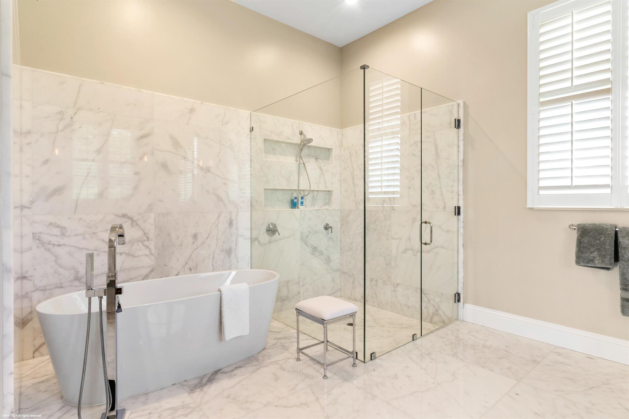 PALM BEACH POINT - Residential