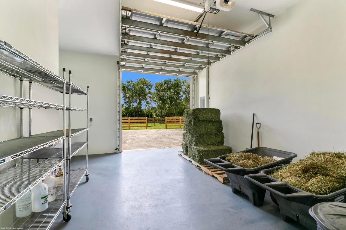 PALM BEACH POINT - Residential