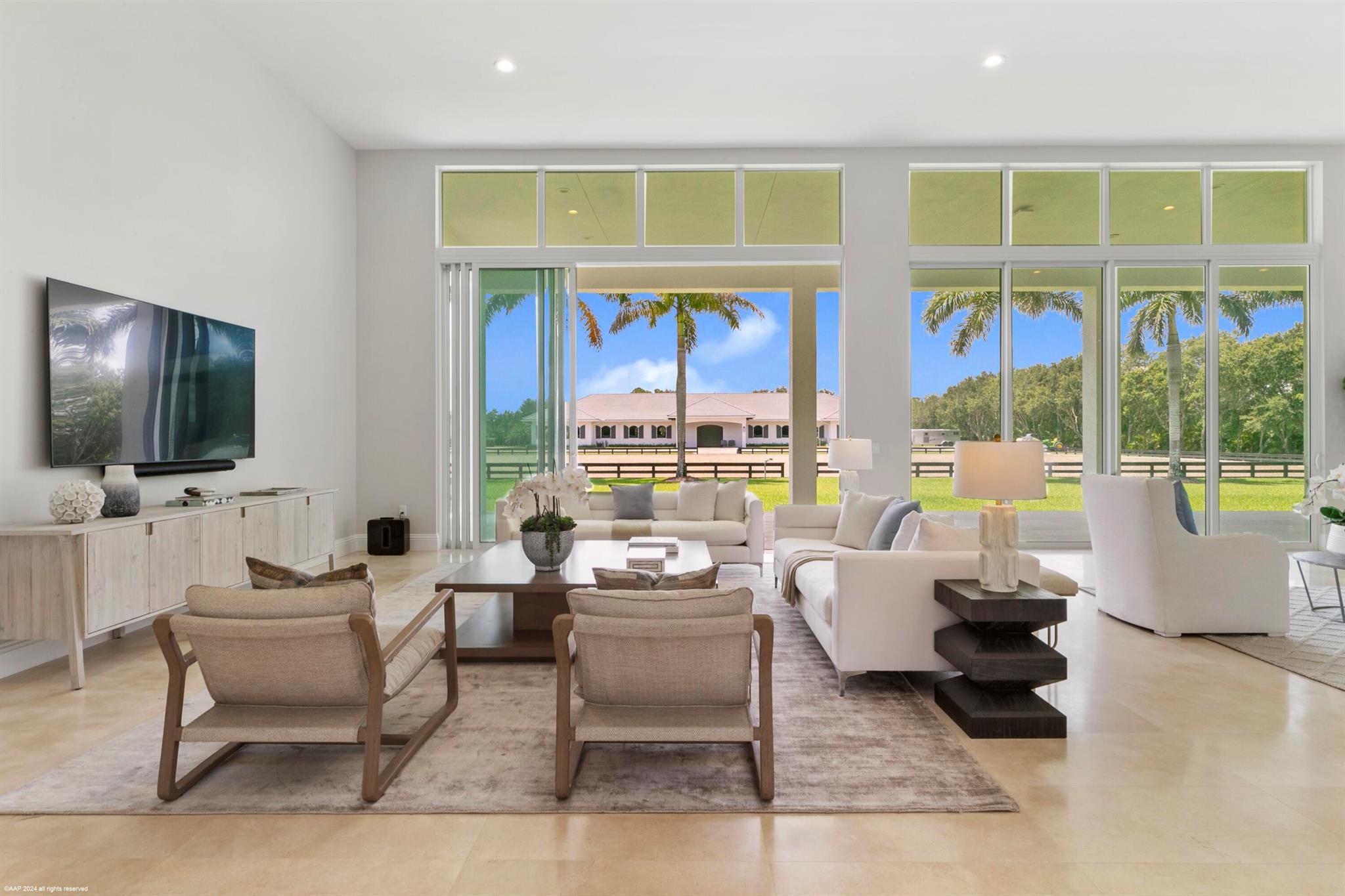 PALM BEACH POINT - Residential