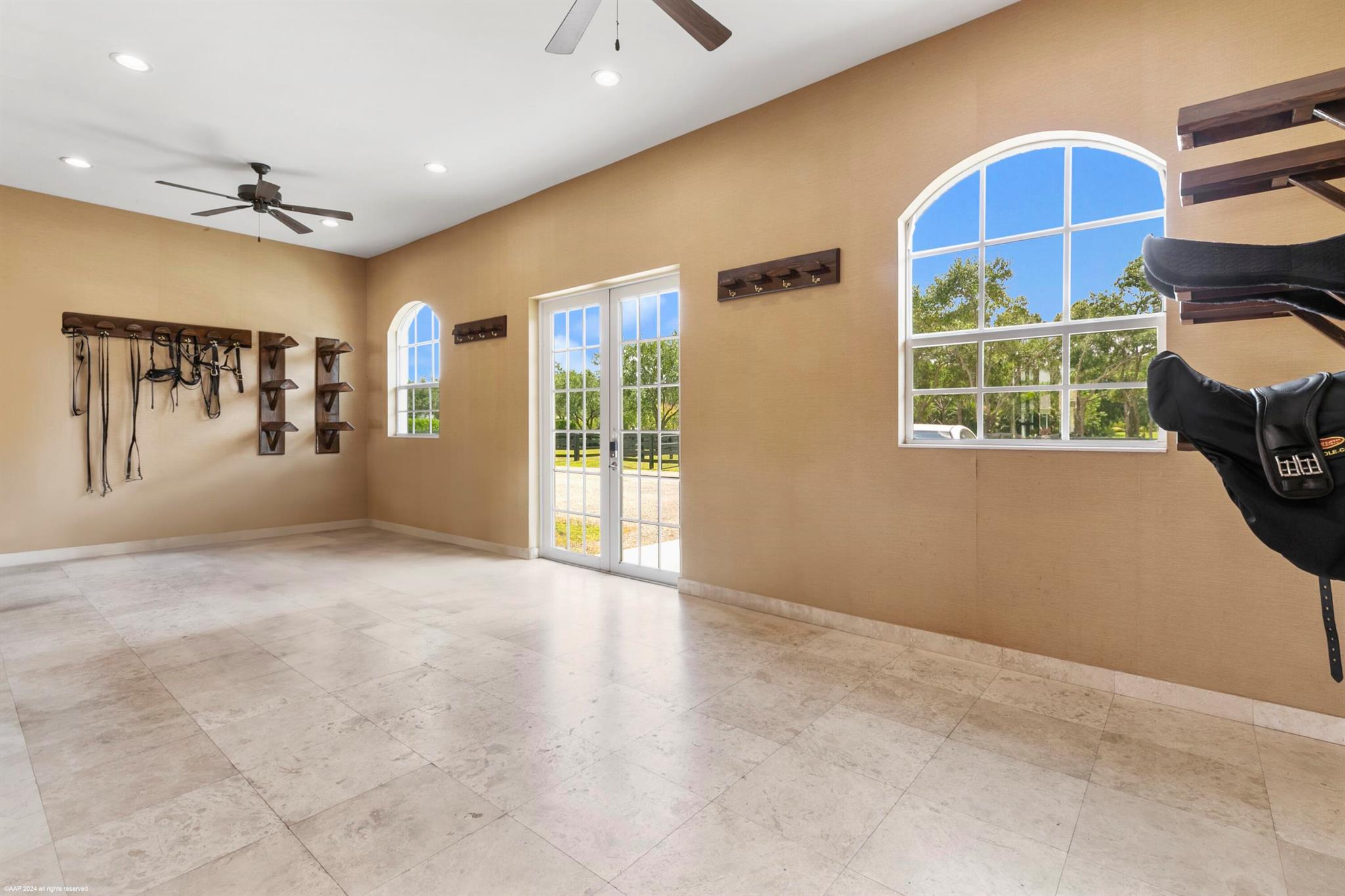 PALM BEACH POINT - Residential