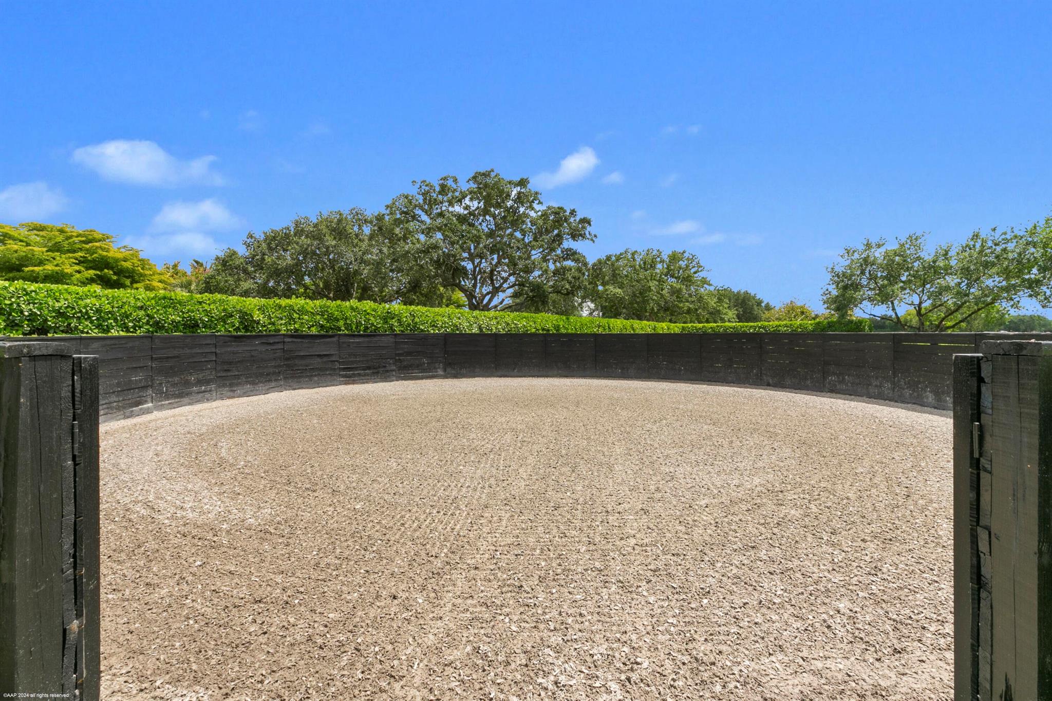 PALM BEACH POINT - Residential