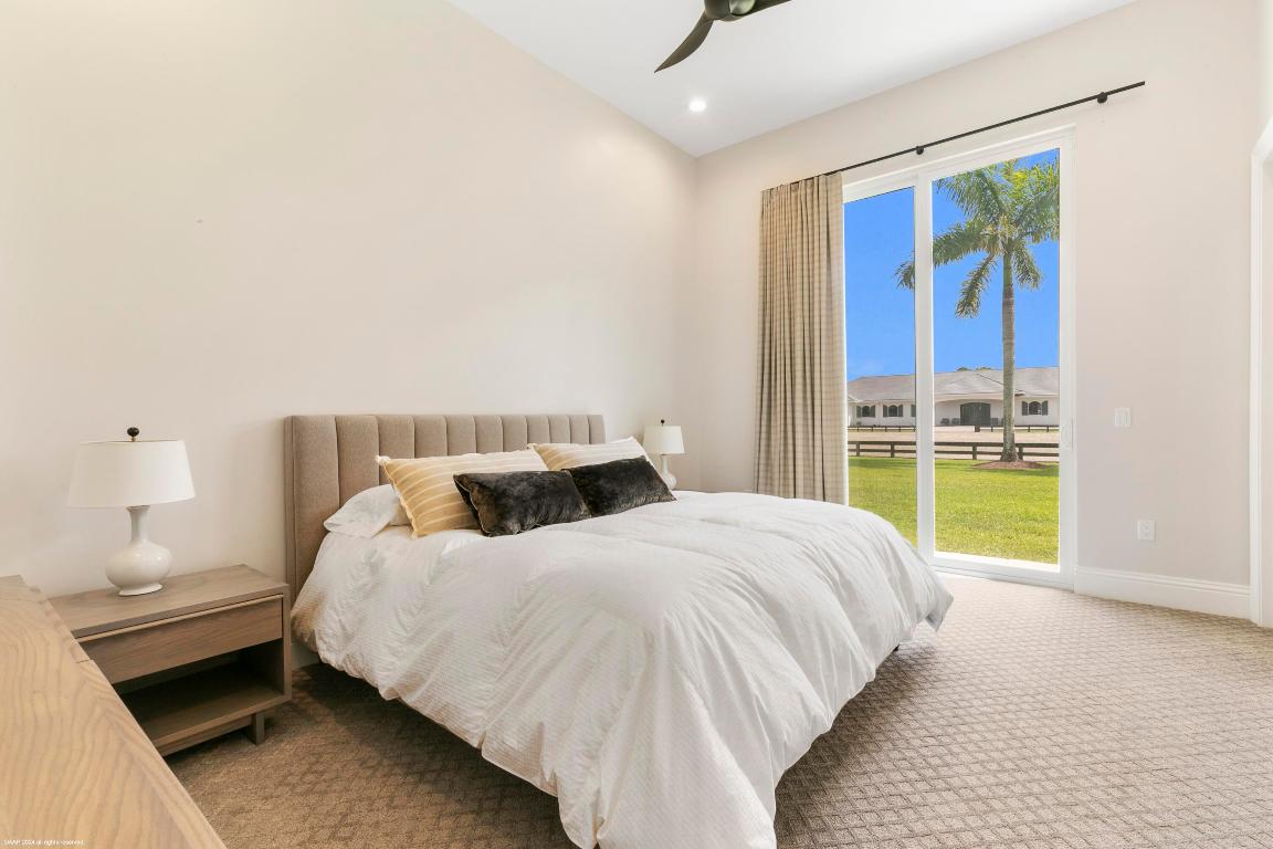 PALM BEACH POINT - Residential