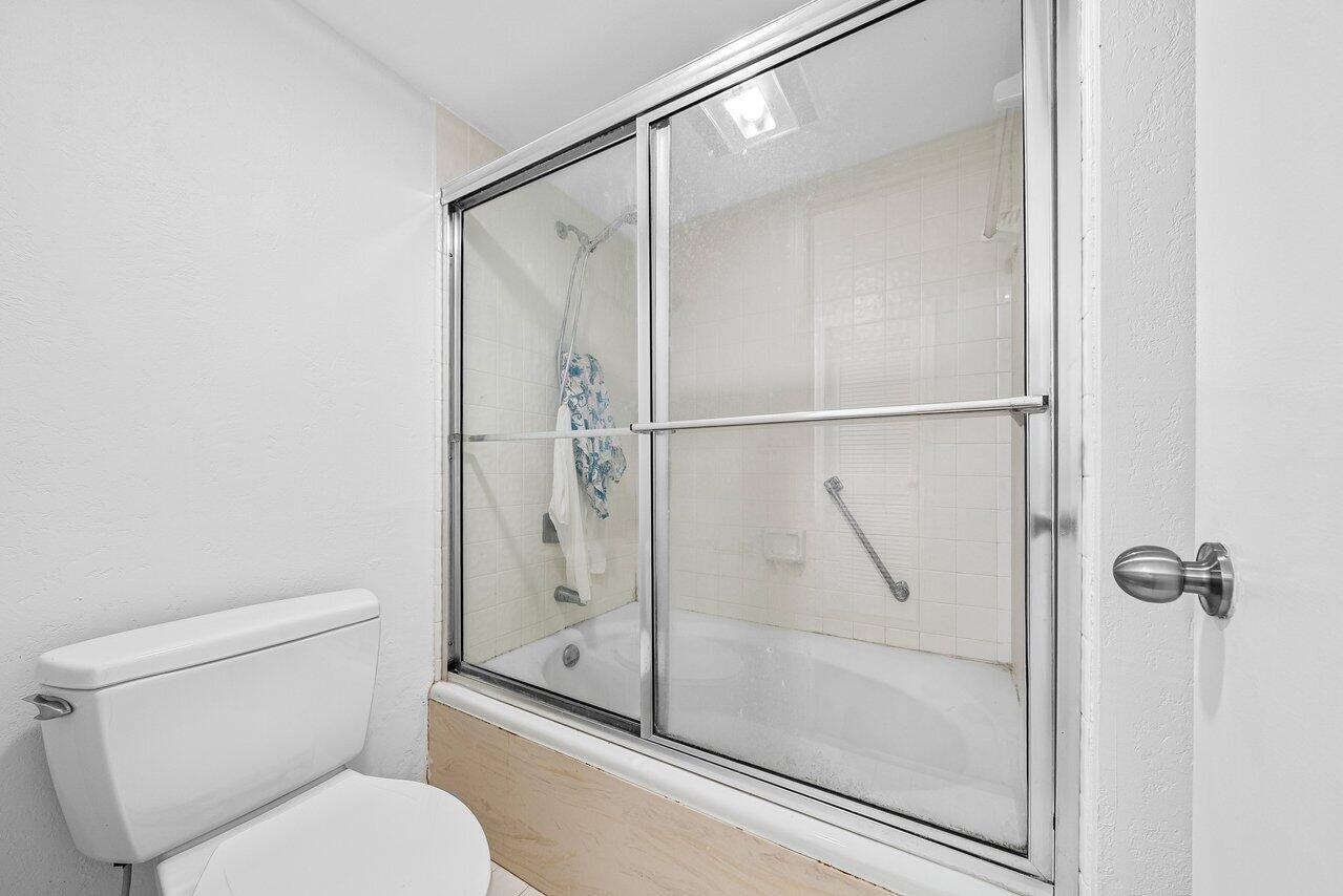 THIRTY FIVE SIXTY CONDO - Residential Lease