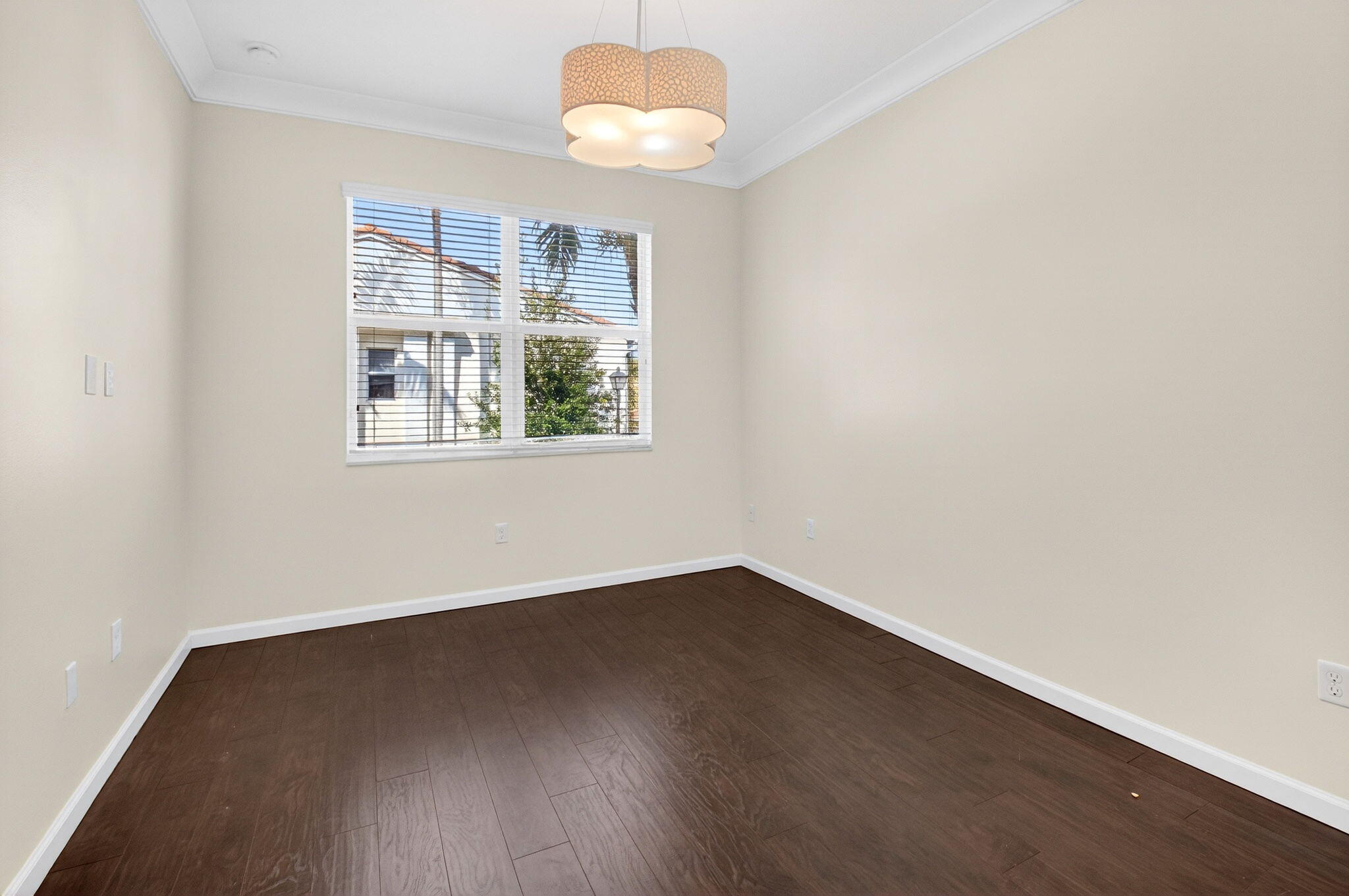 BLUE LAKE TOWNHOMES - Residential Lease