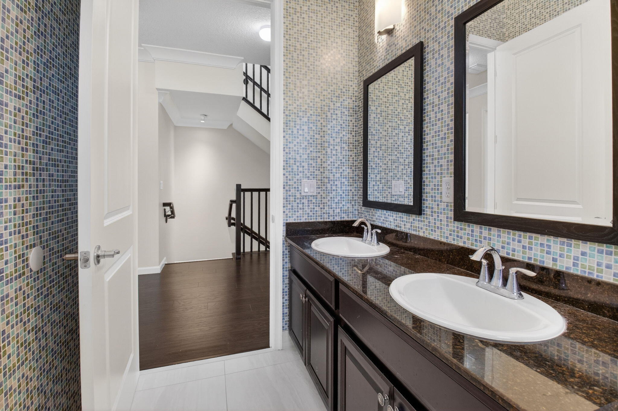 BLUE LAKE TOWNHOMES - Residential Lease