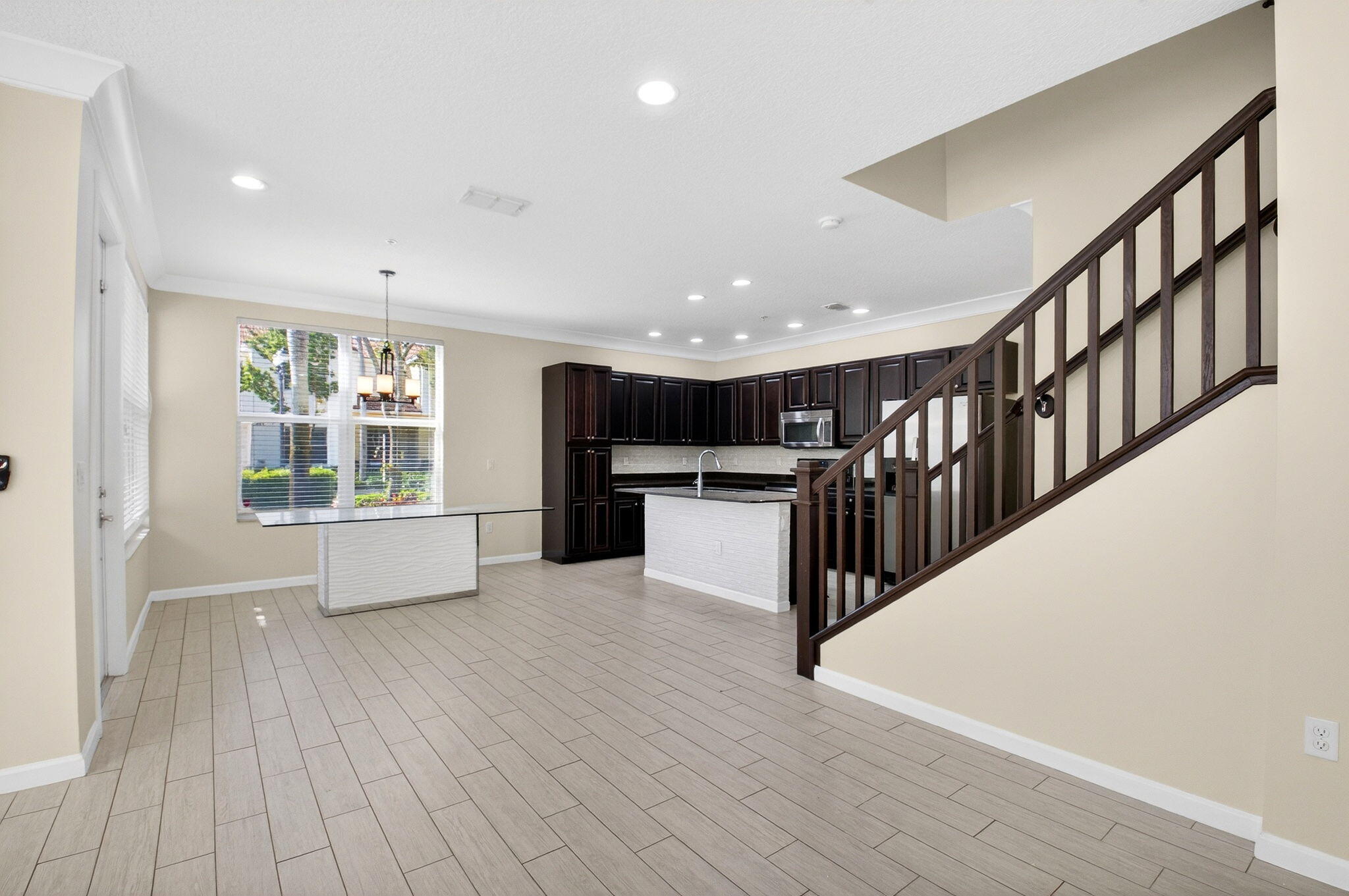 BLUE LAKE TOWNHOMES - Residential Lease