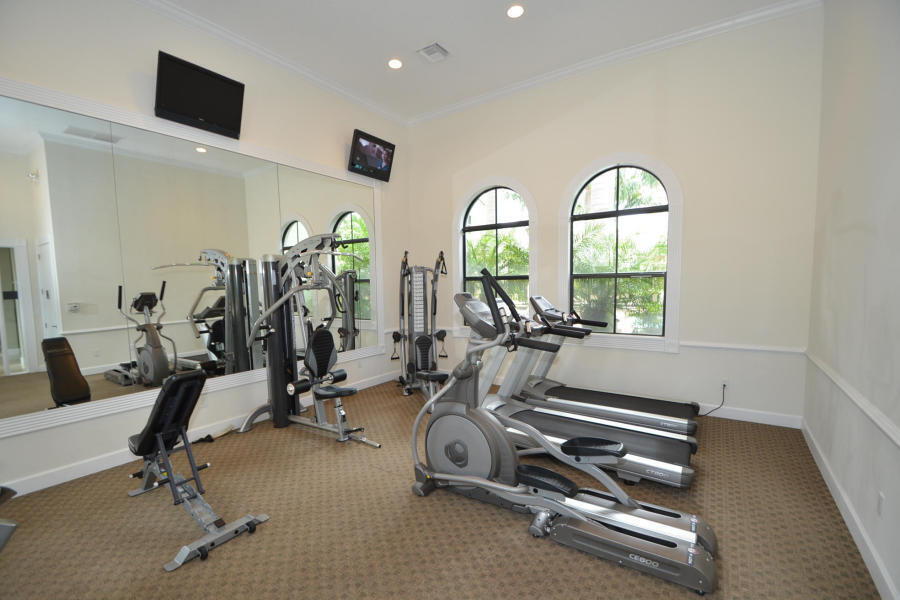 BLUE LAKE TOWNHOMES - Residential Lease