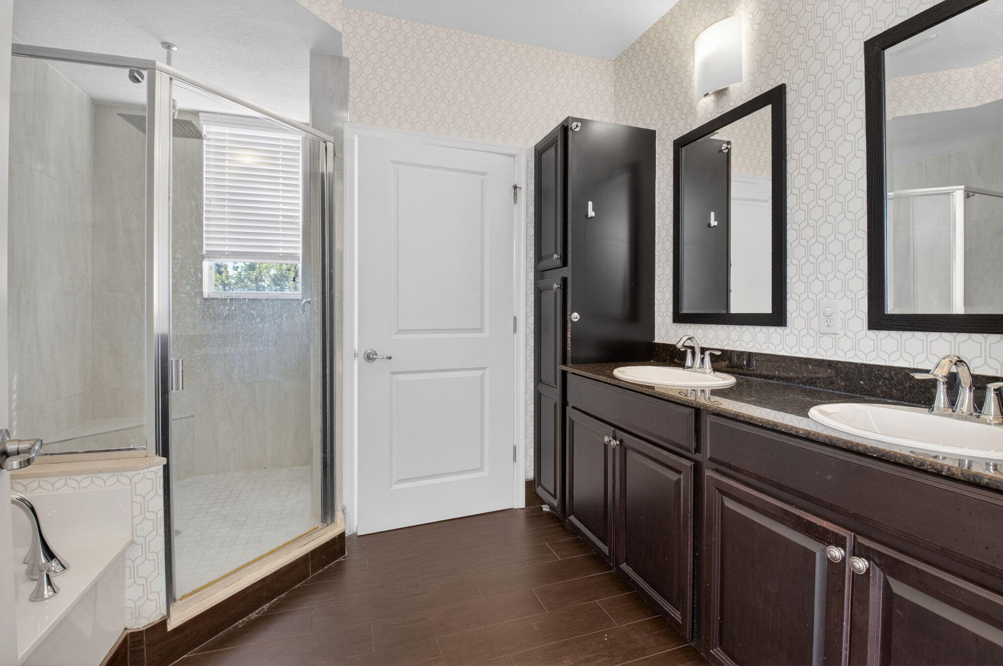 BLUE LAKE TOWNHOMES - Residential Lease