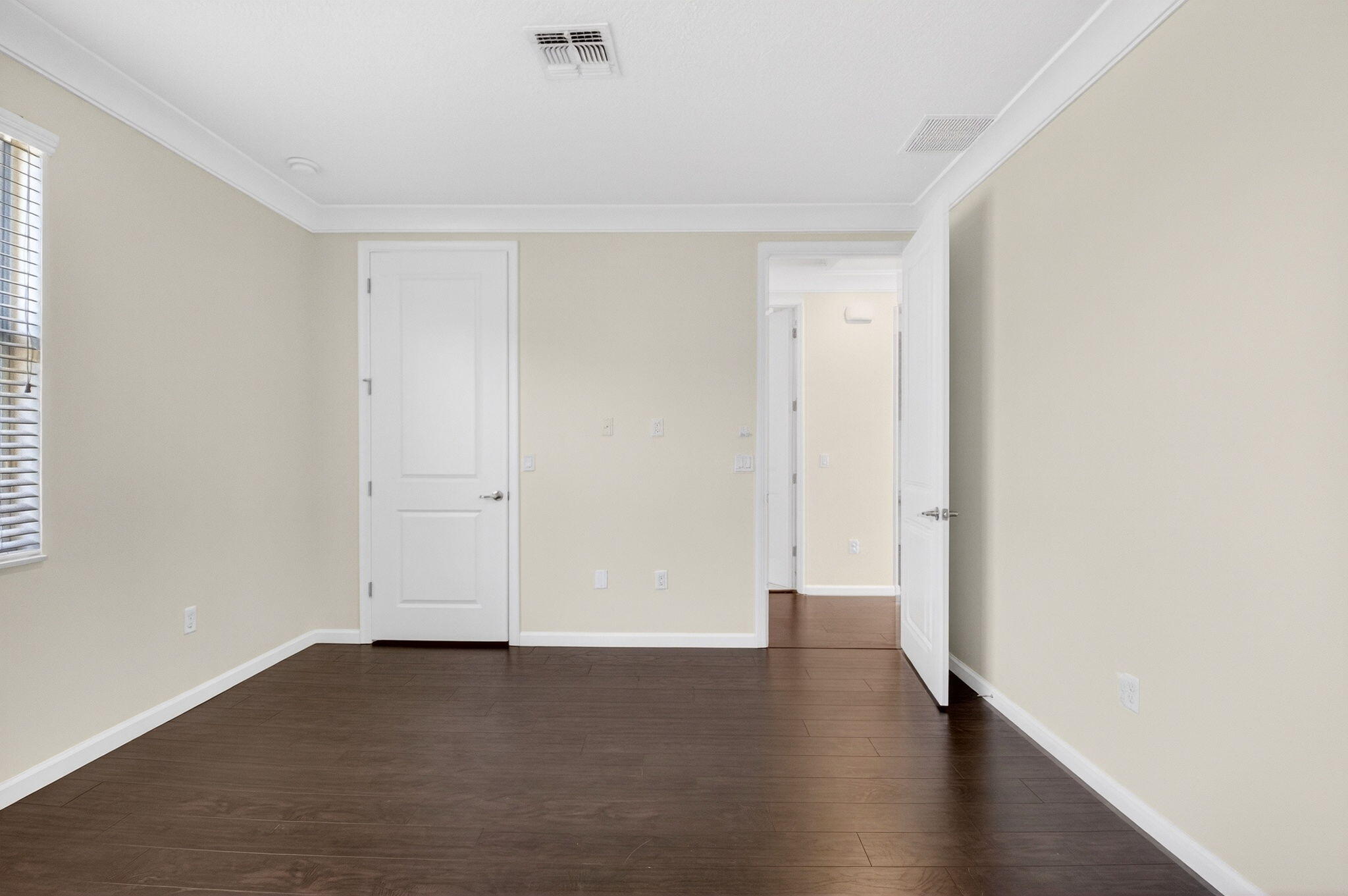 BLUE LAKE TOWNHOMES - Residential Lease