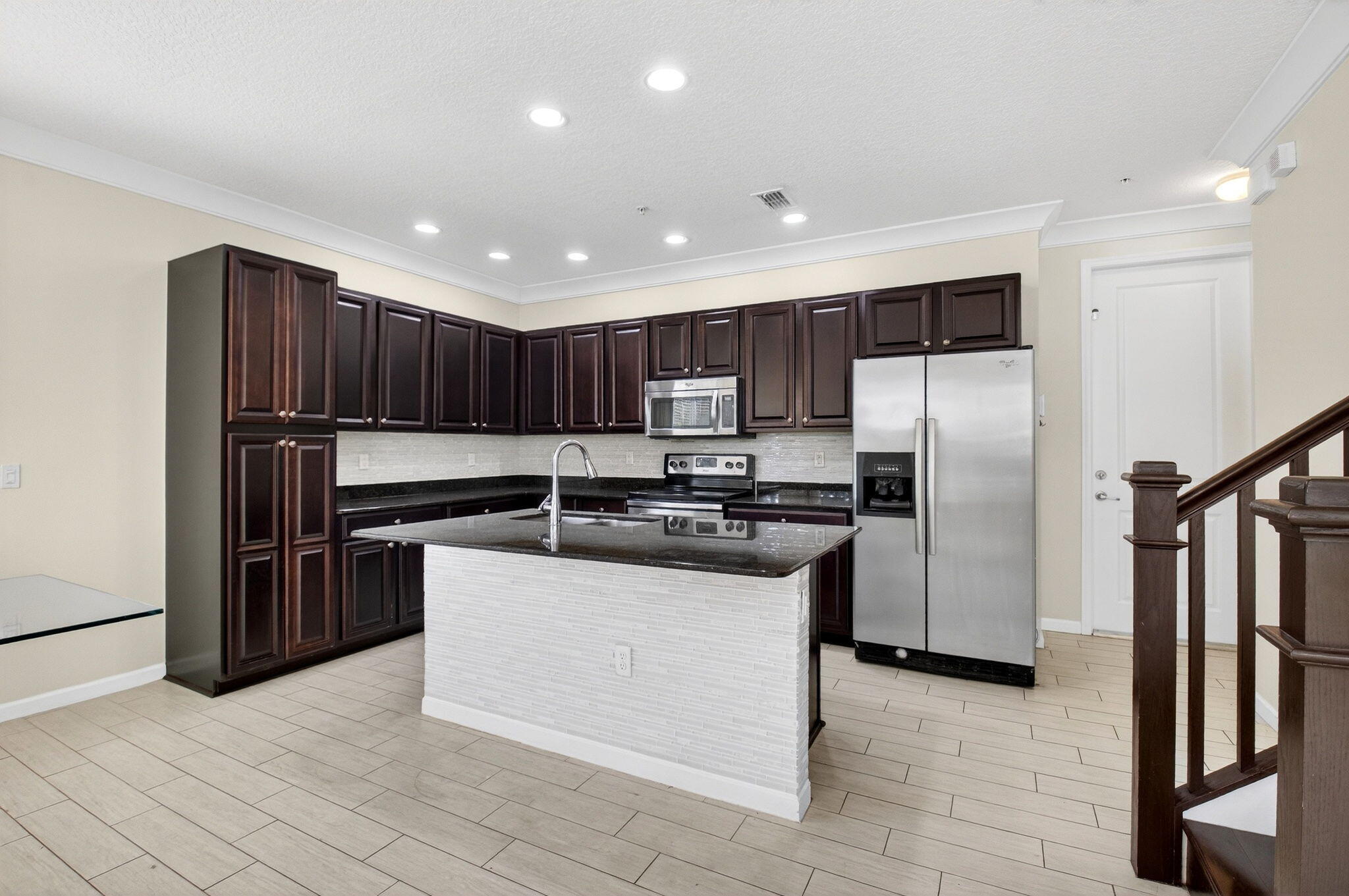 BLUE LAKE TOWNHOMES - Residential Lease