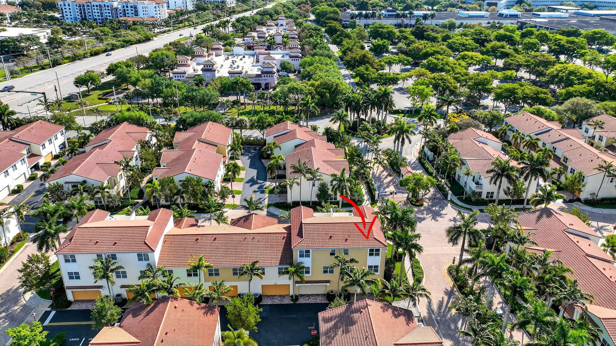 BLUE LAKE TOWNHOMES - Residential Lease