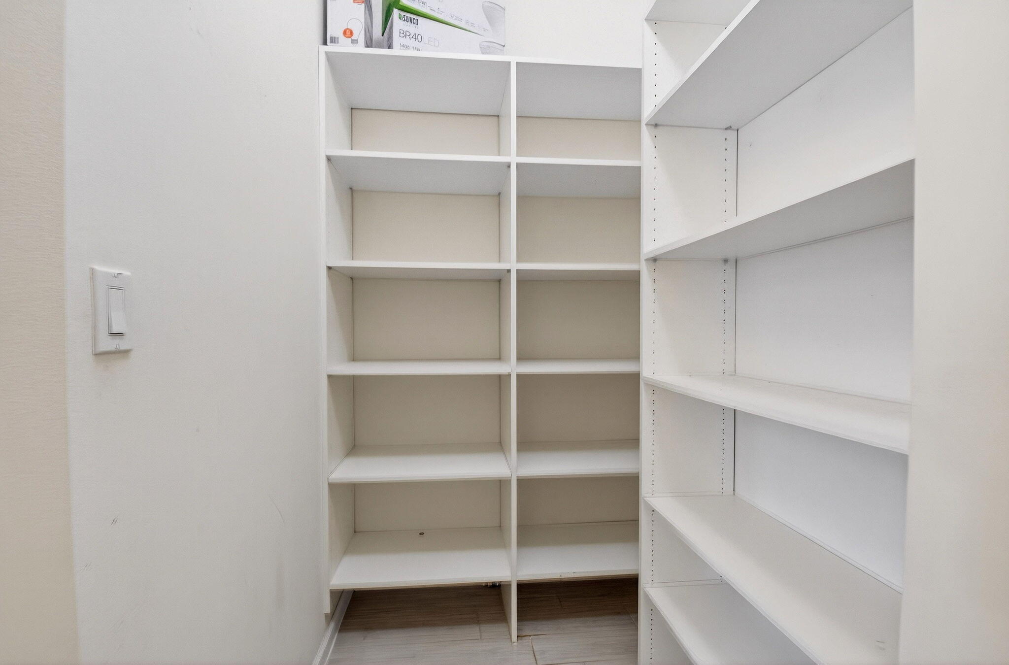 BLUE LAKE TOWNHOMES - Residential Lease