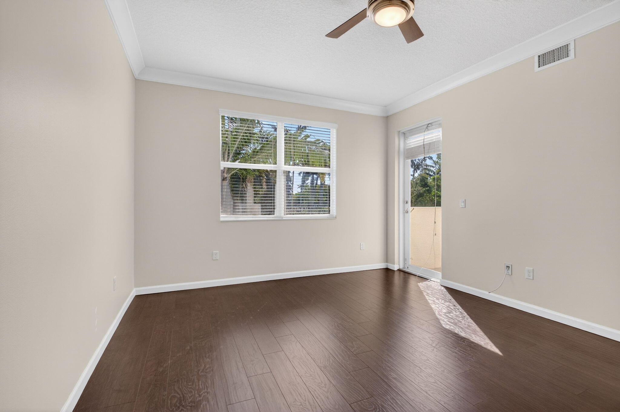 BLUE LAKE TOWNHOMES - Residential Lease