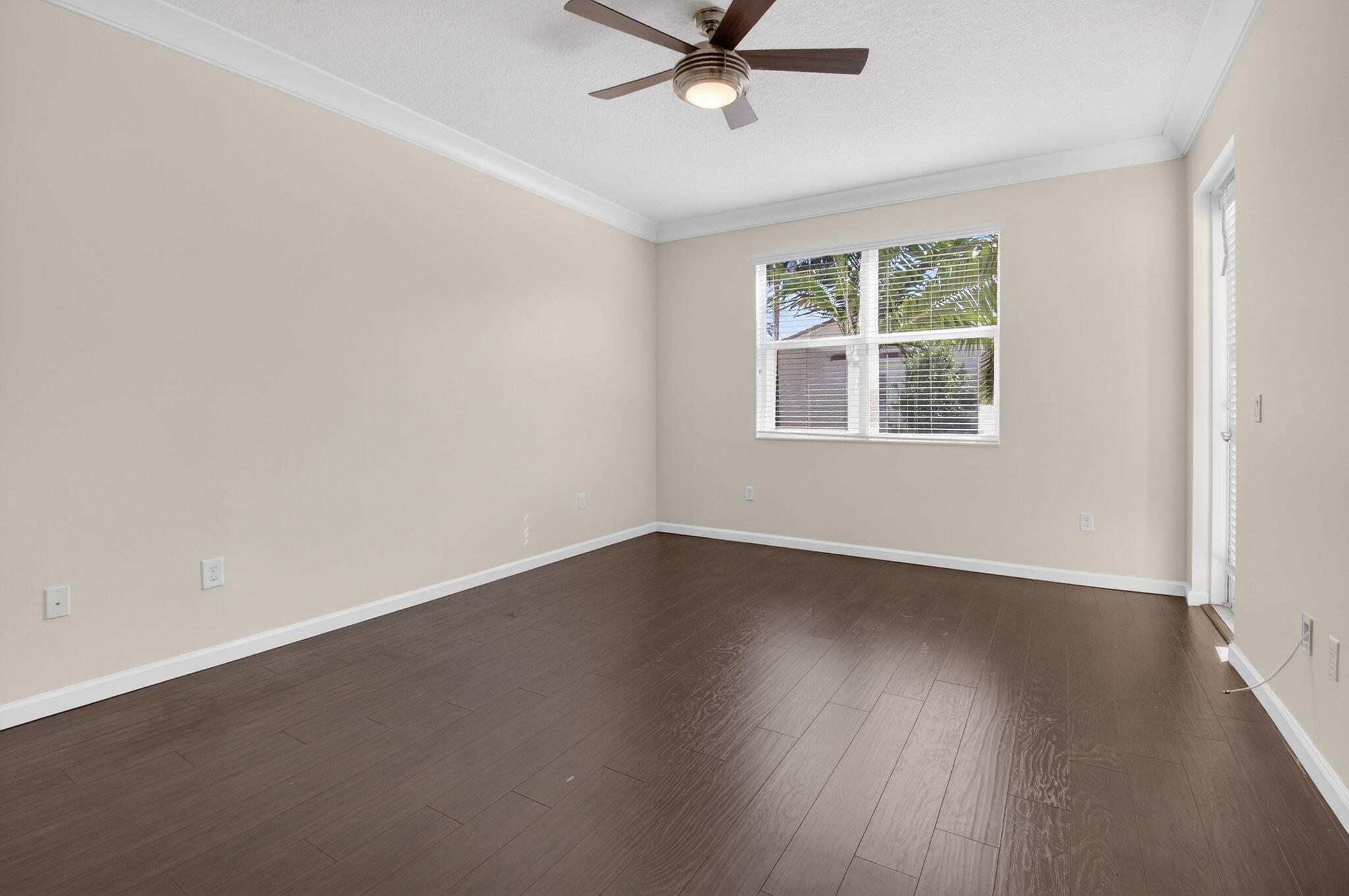 BLUE LAKE TOWNHOMES - Residential Lease