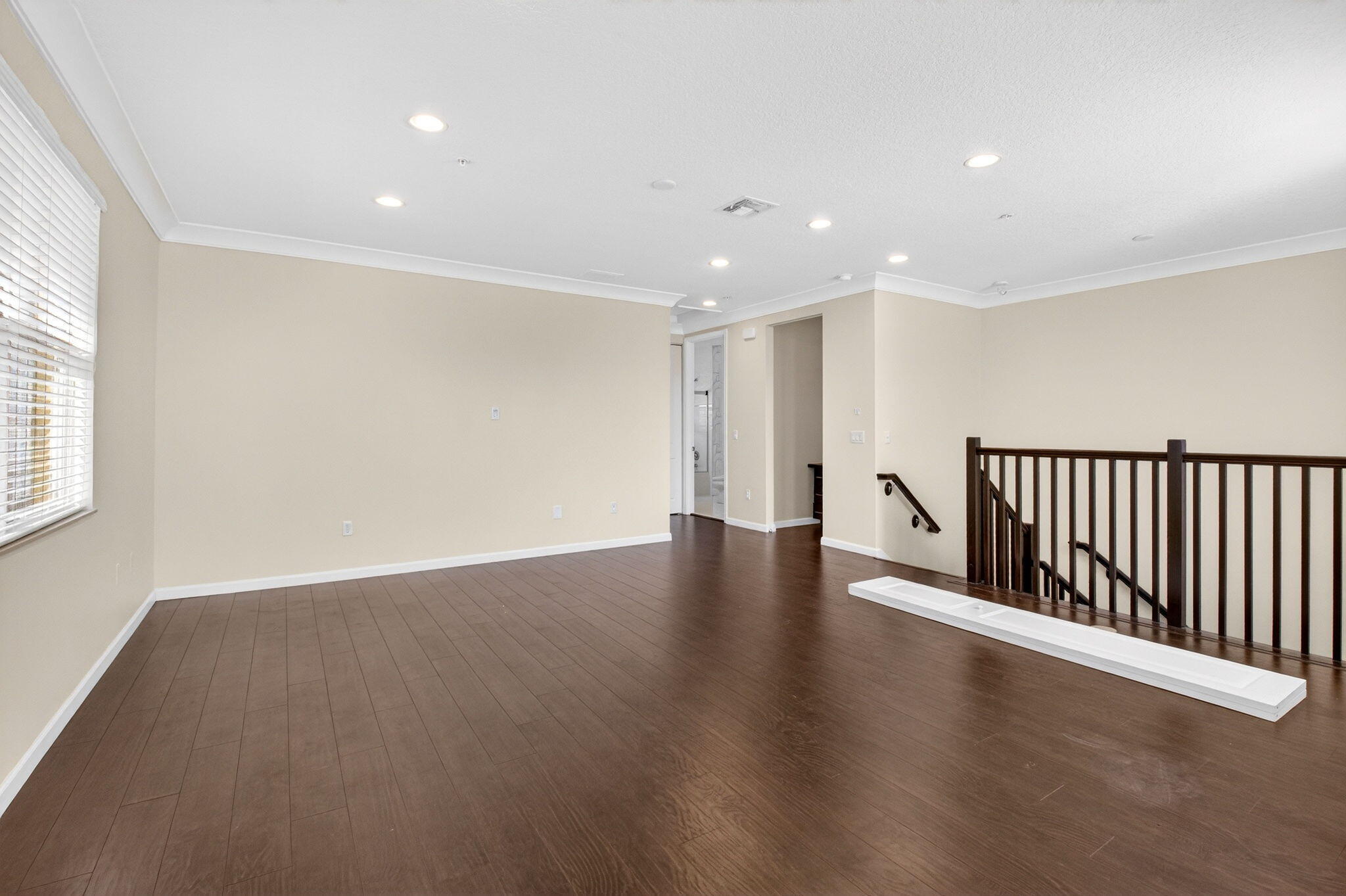 BLUE LAKE TOWNHOMES - Residential Lease