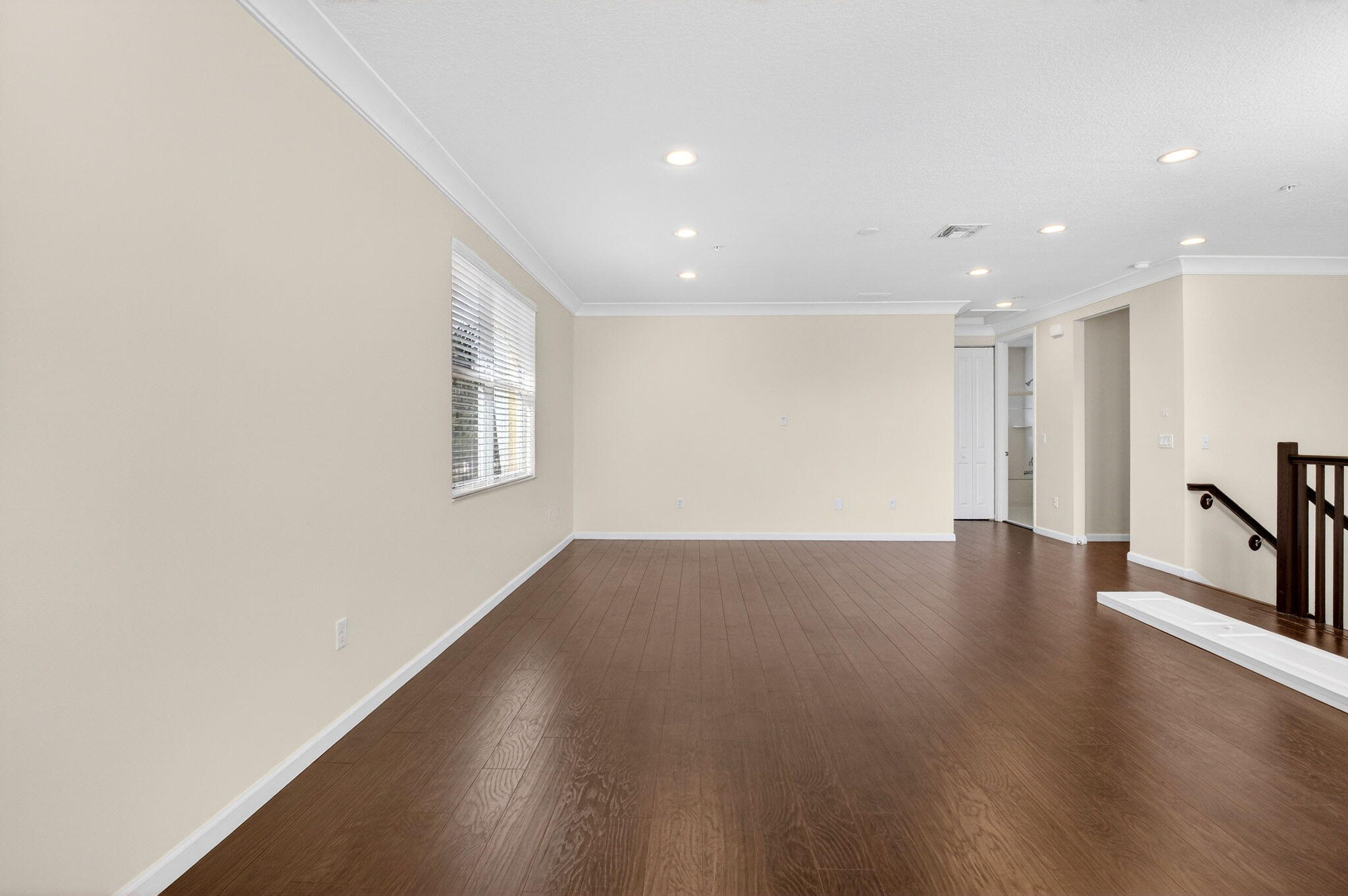 BLUE LAKE TOWNHOMES - Residential Lease