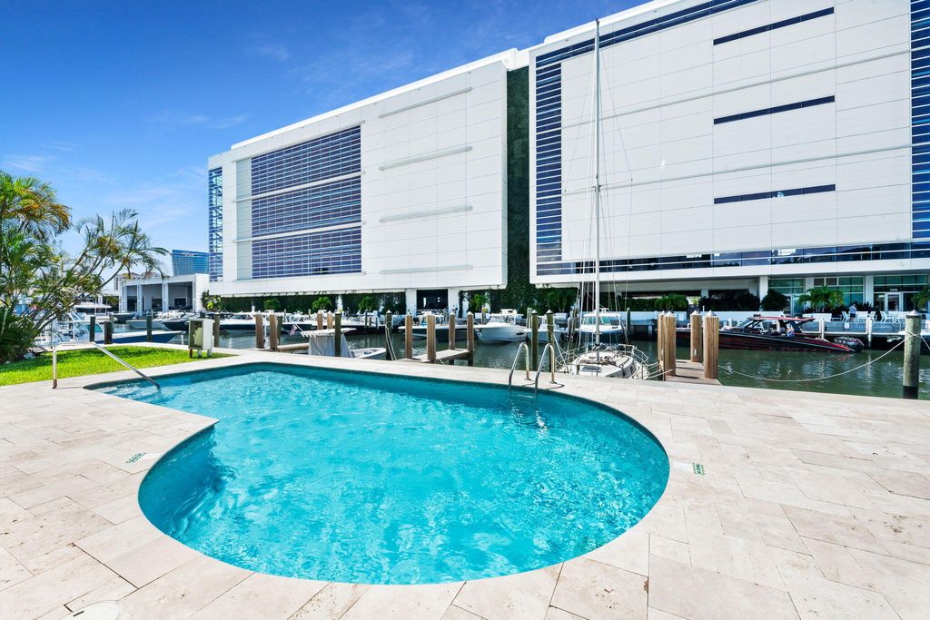 Photo of 1424 SE 15th Street #11, Fort Lauderdale, FL 33316 (MLS # B26029798)