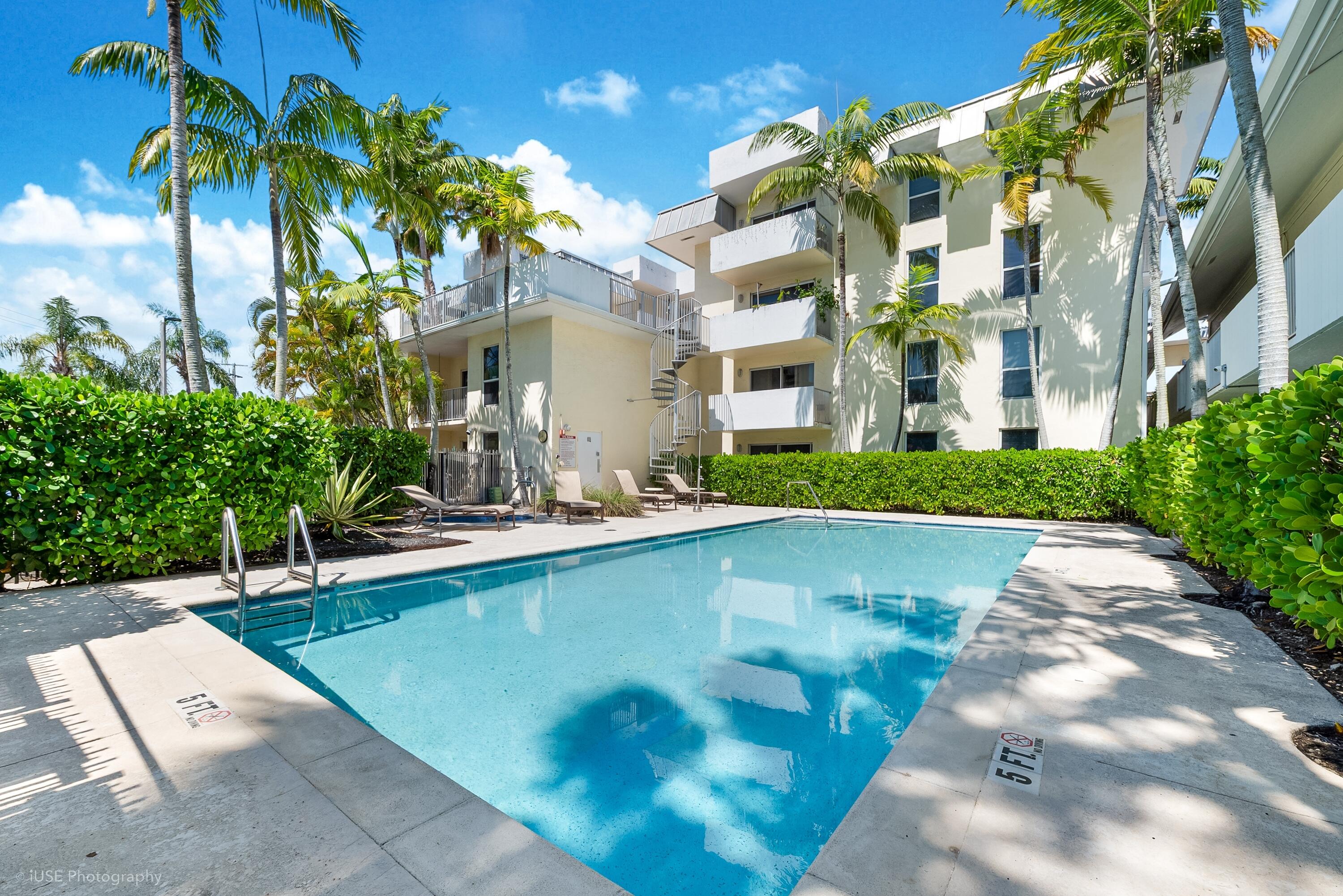 PALMS OF PINECREST CONDO - Residential Lease