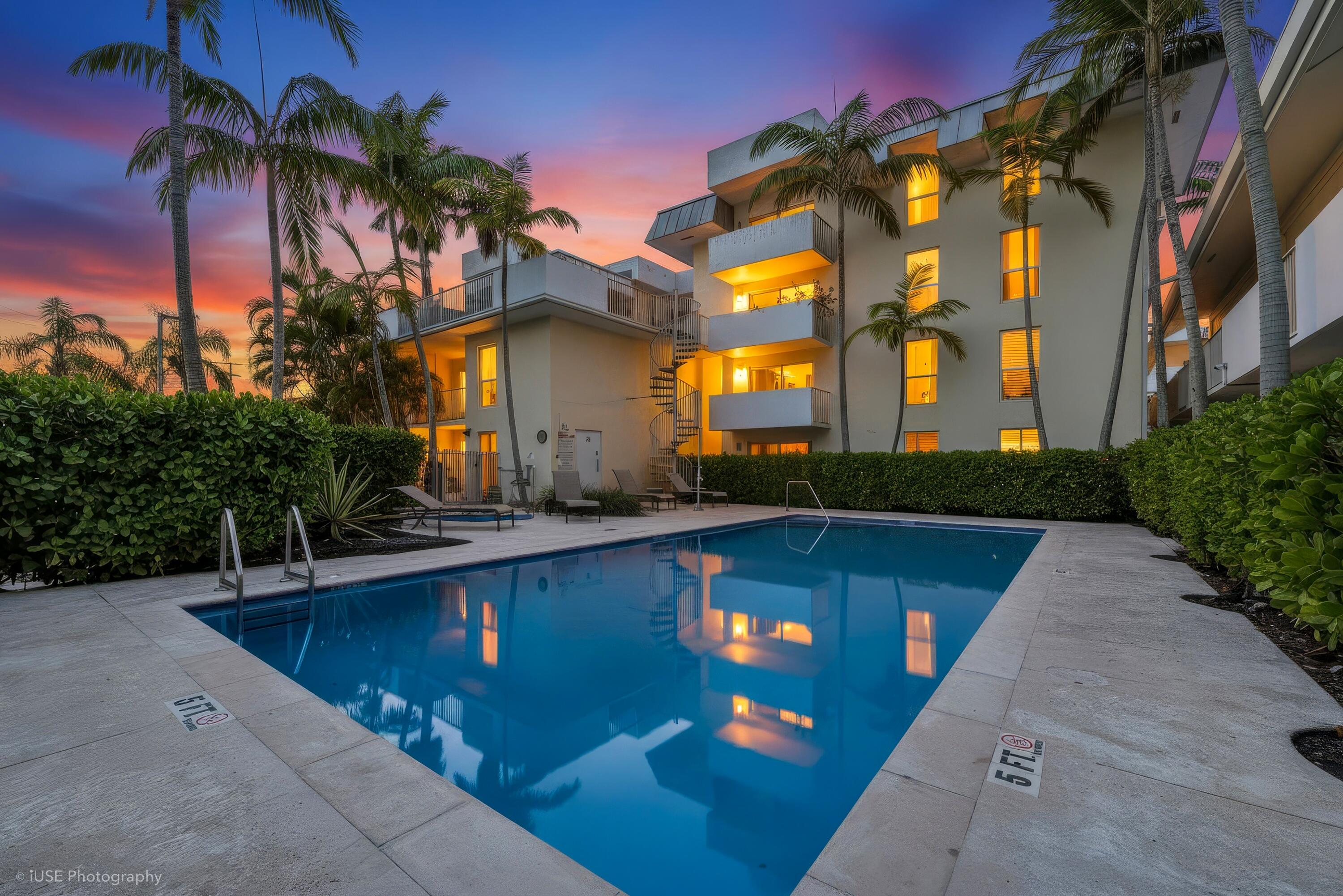 PALMS OF PINECREST CONDO - Residential Lease