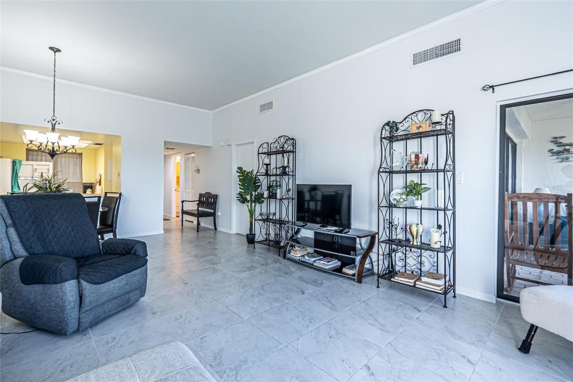 CATAMARAN II - Residential