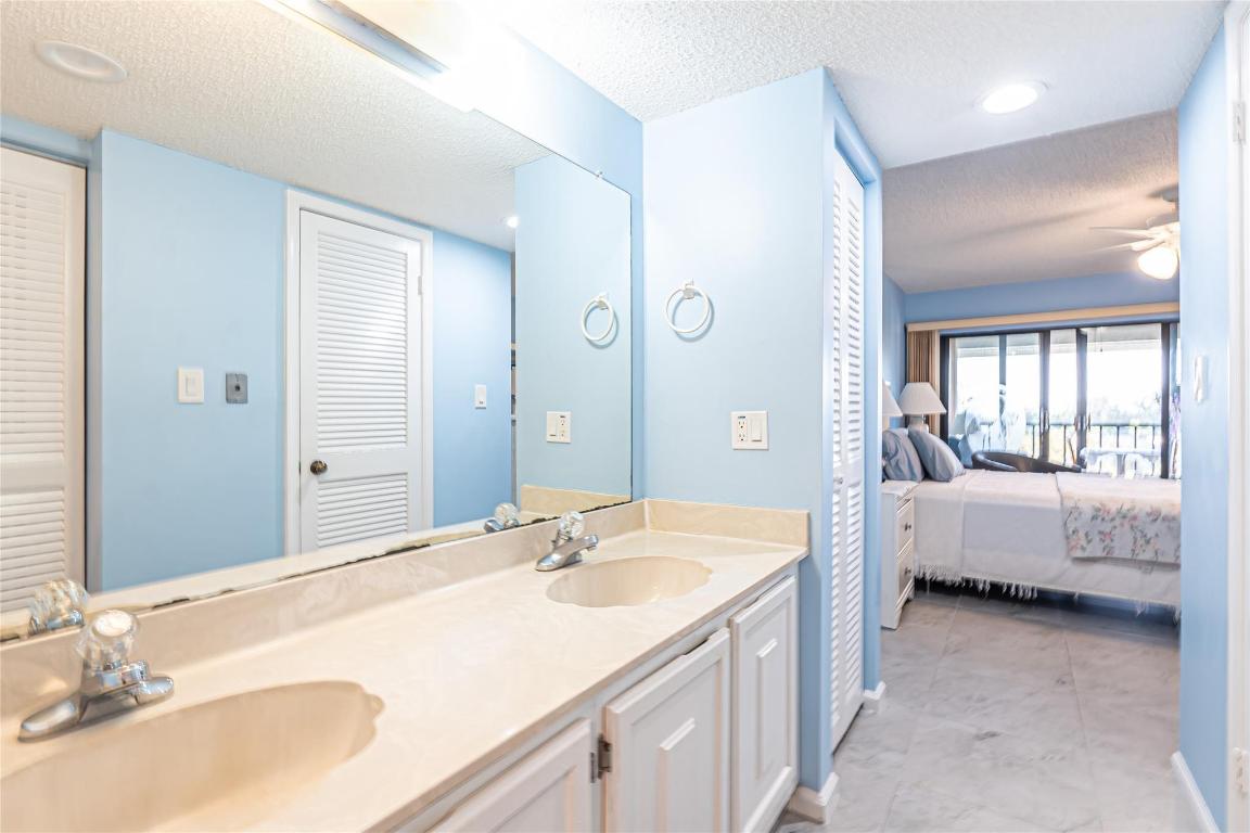 CATAMARAN II - Residential