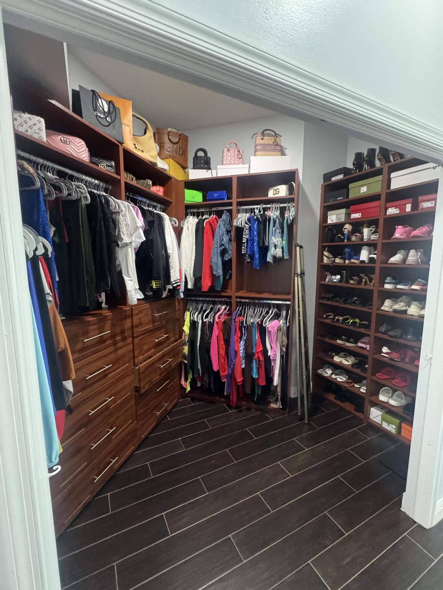 Acreage & Unrec - Residential