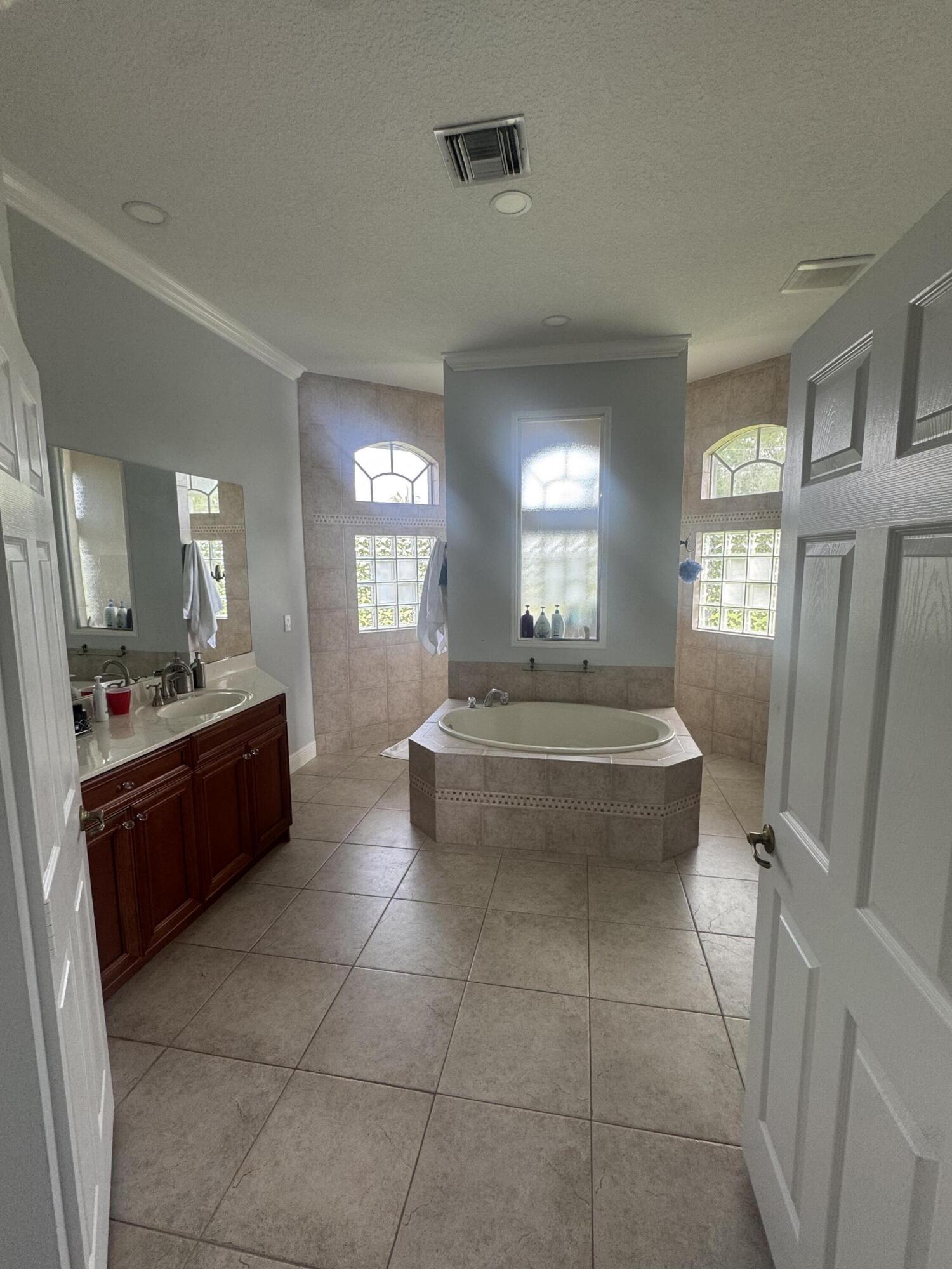 Acreage & Unrec - Residential