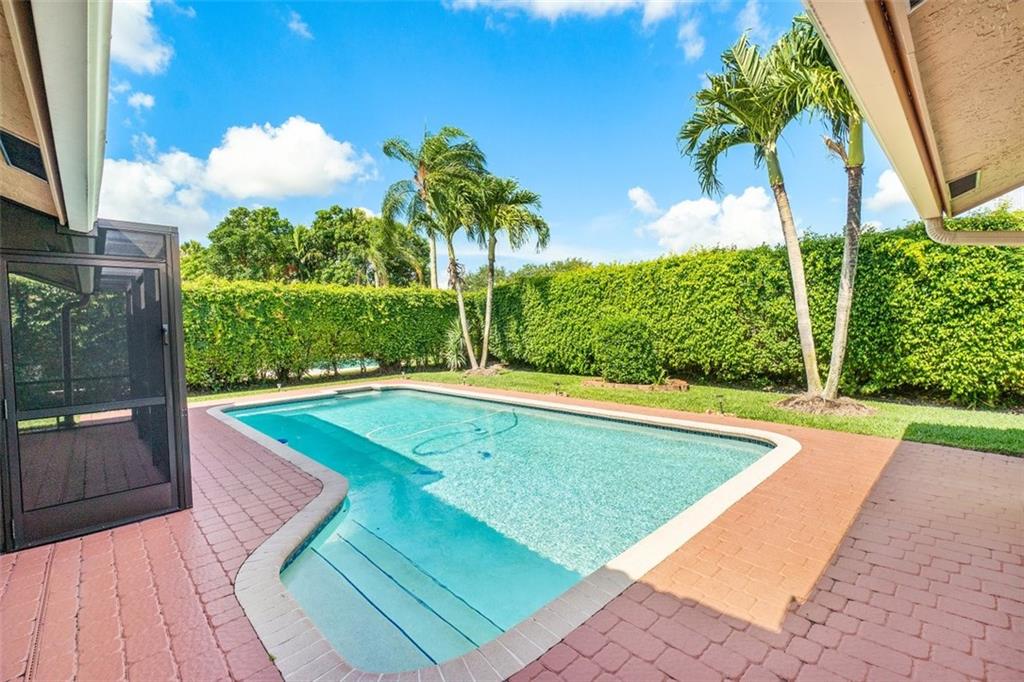 Cypress Glen 104-26 B - Residential