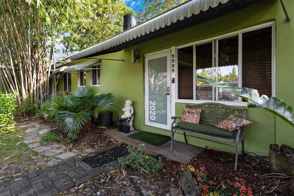 Photo of 2020 NE 4th Avenue, Wilton Manors, FL 33305 (MLS # F10531644)