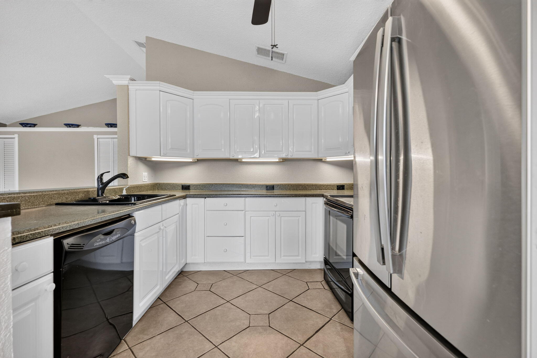 166 RAINTREE
