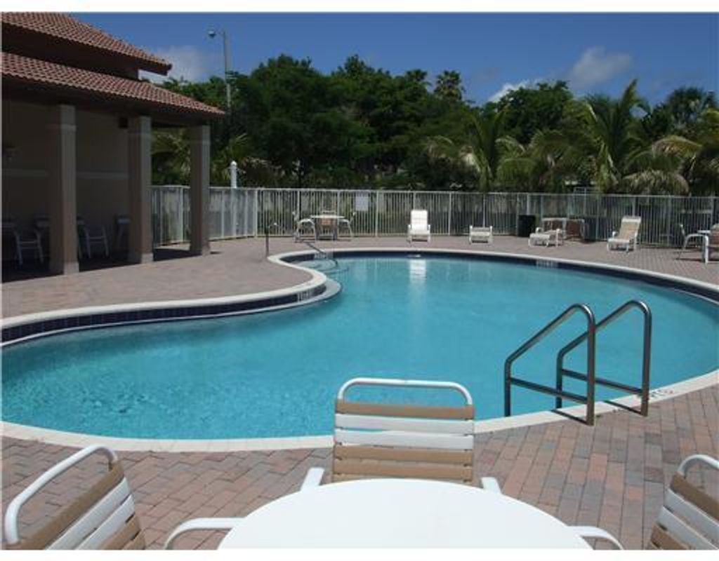 Photo of 2600 NW 6th Court NW, Boynton Beach, FL 33426 (MLS # R10927342)