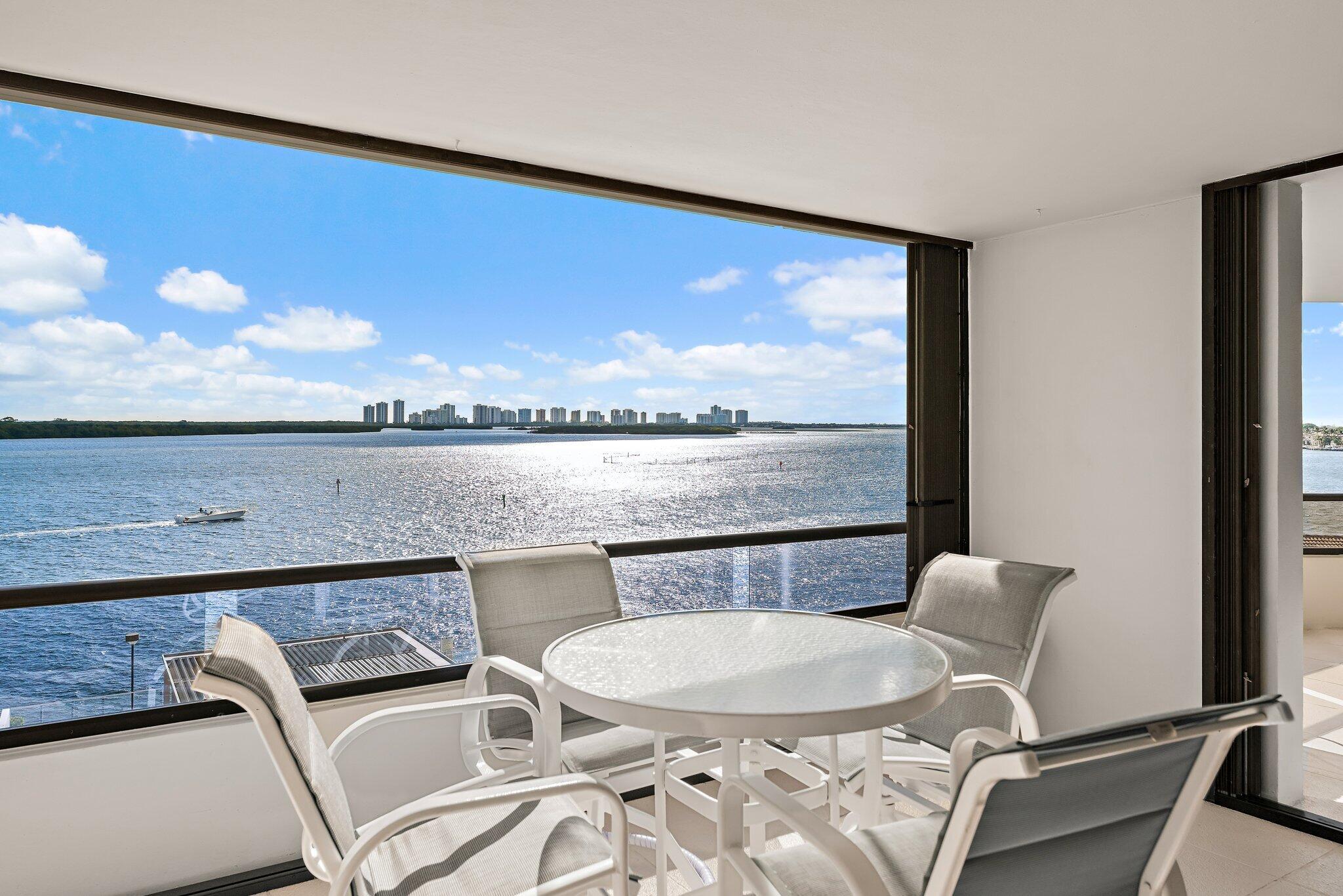 OLD PORT COVE LAKE POINT - Residential