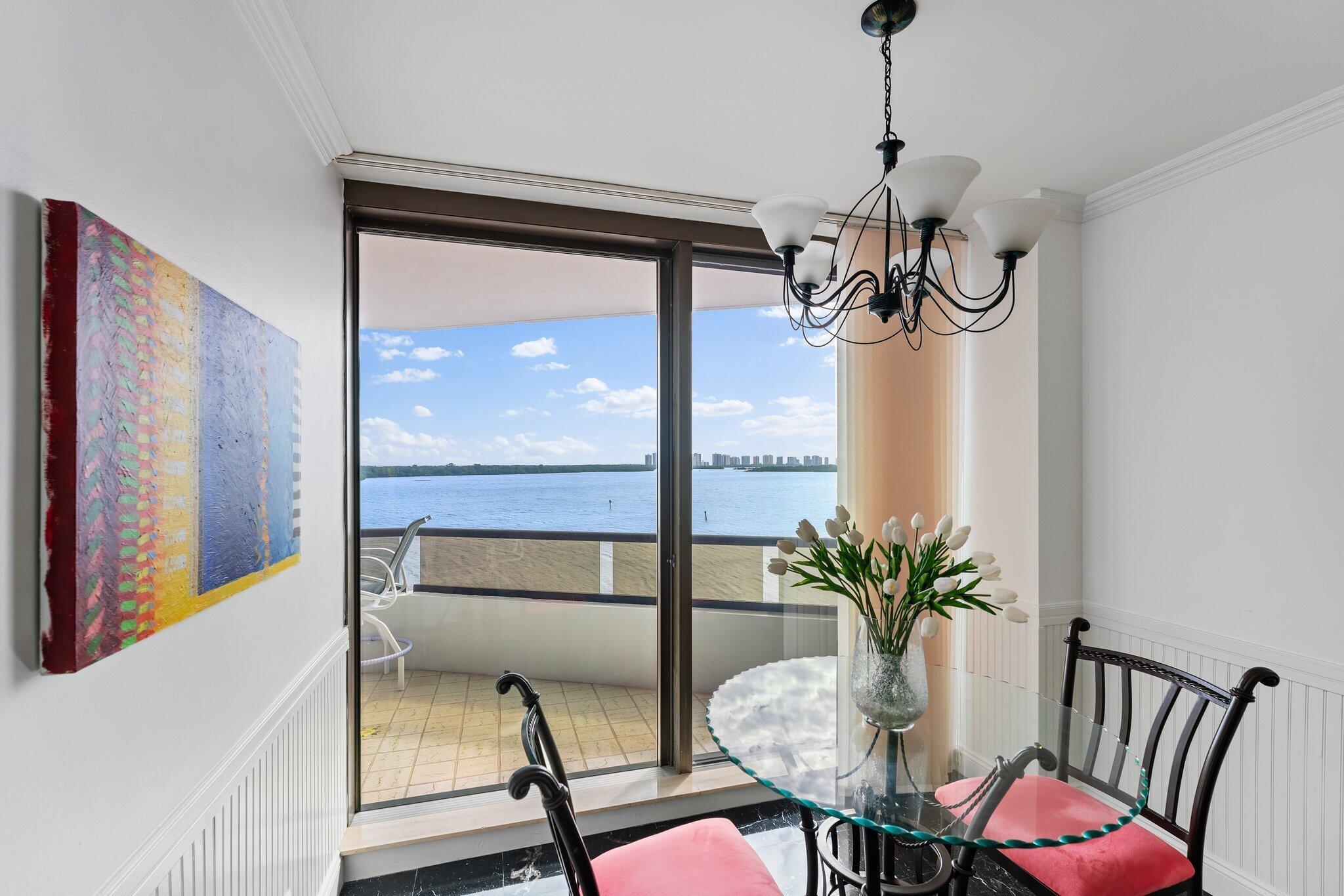 OLD PORT COVE LAKE POINT - Residential