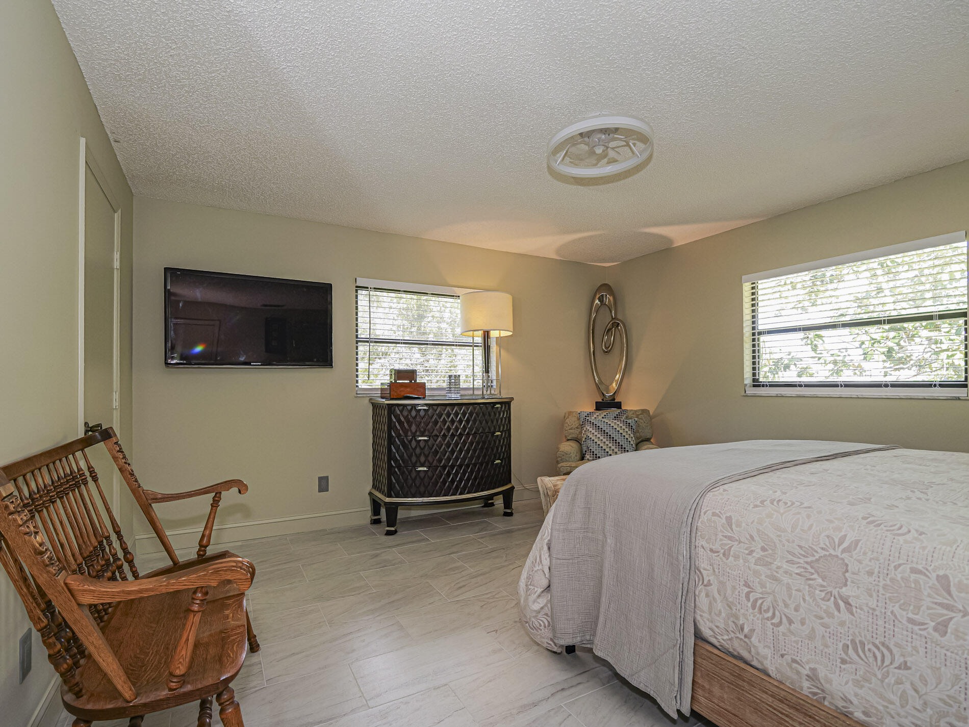OAK PARK TERRACE UNITS 1-16 - Residential