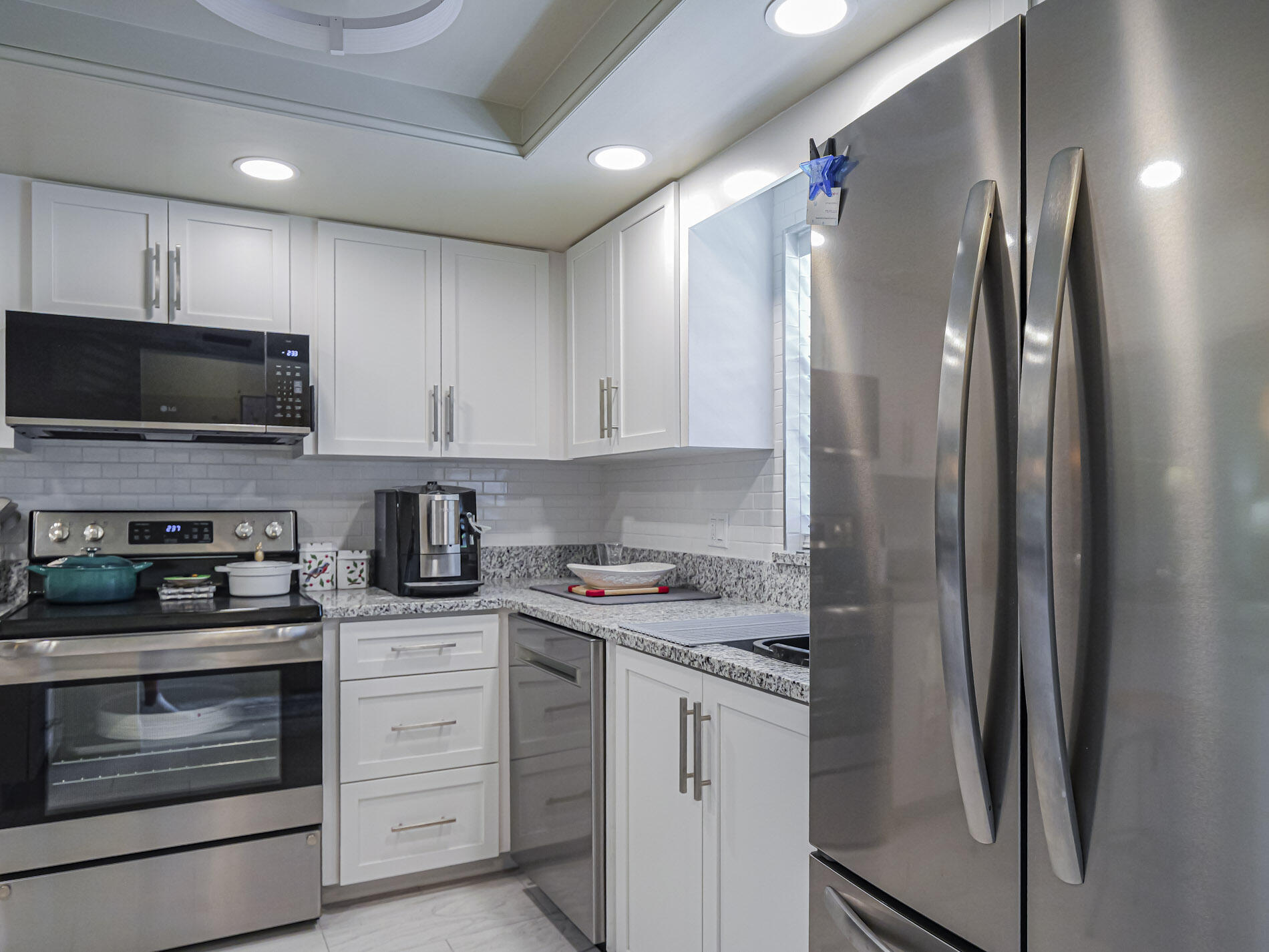 OAK PARK TERRACE UNITS 1-16 - Residential