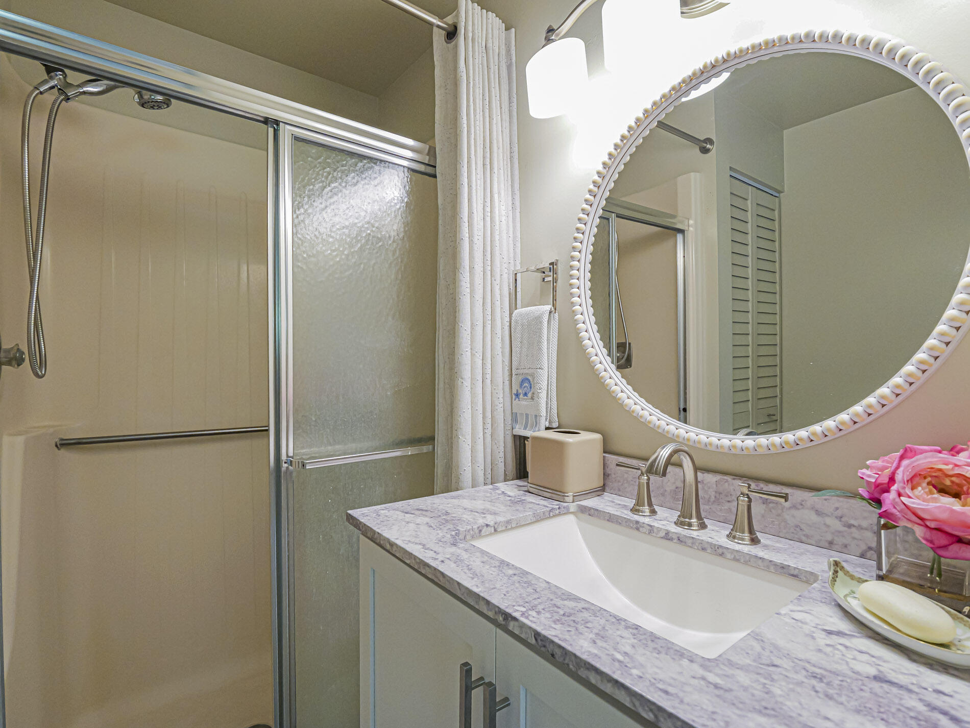 OAK PARK TERRACE UNITS 1-16 - Residential
