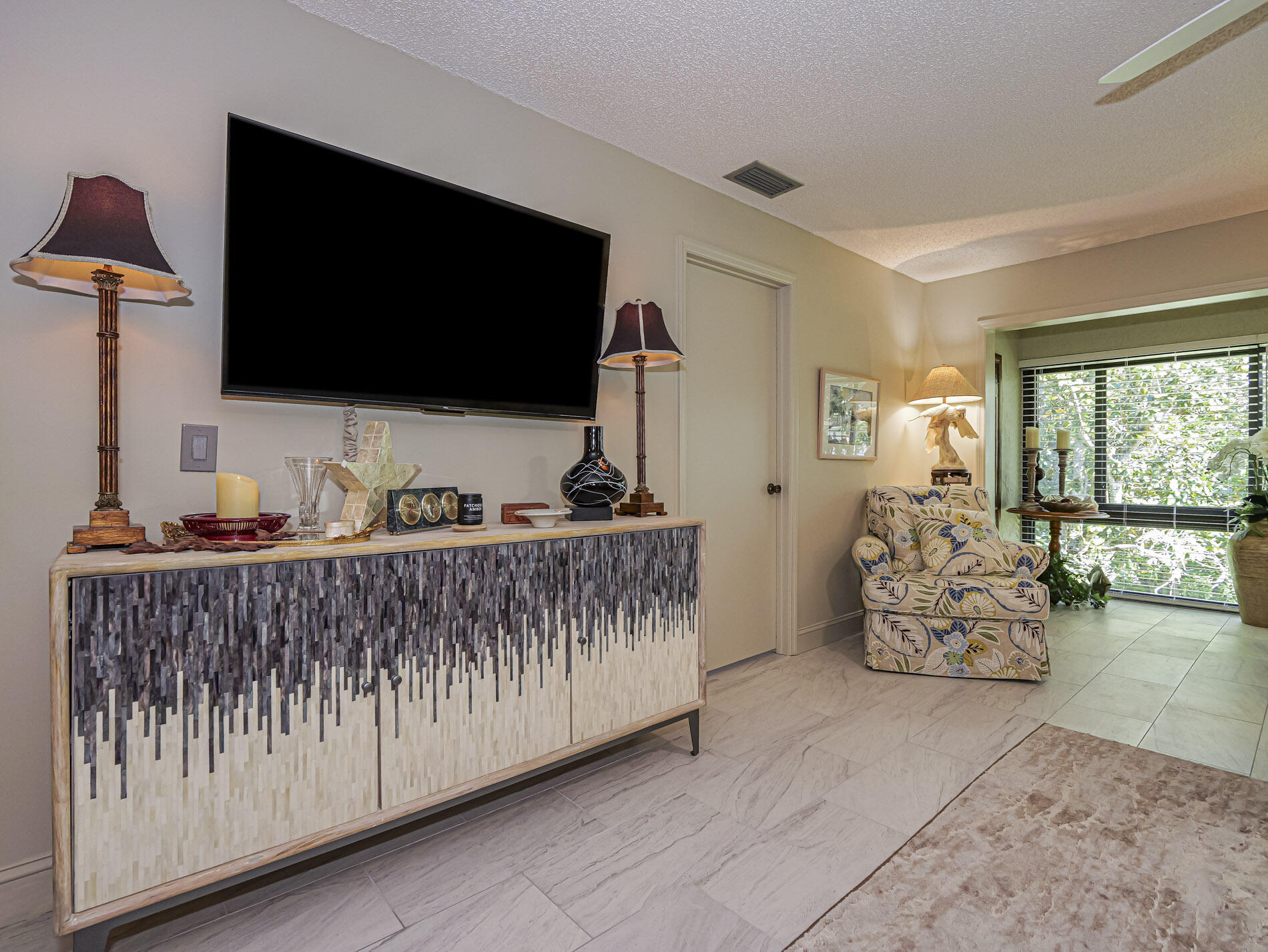 OAK PARK TERRACE UNITS 1-16 - Residential