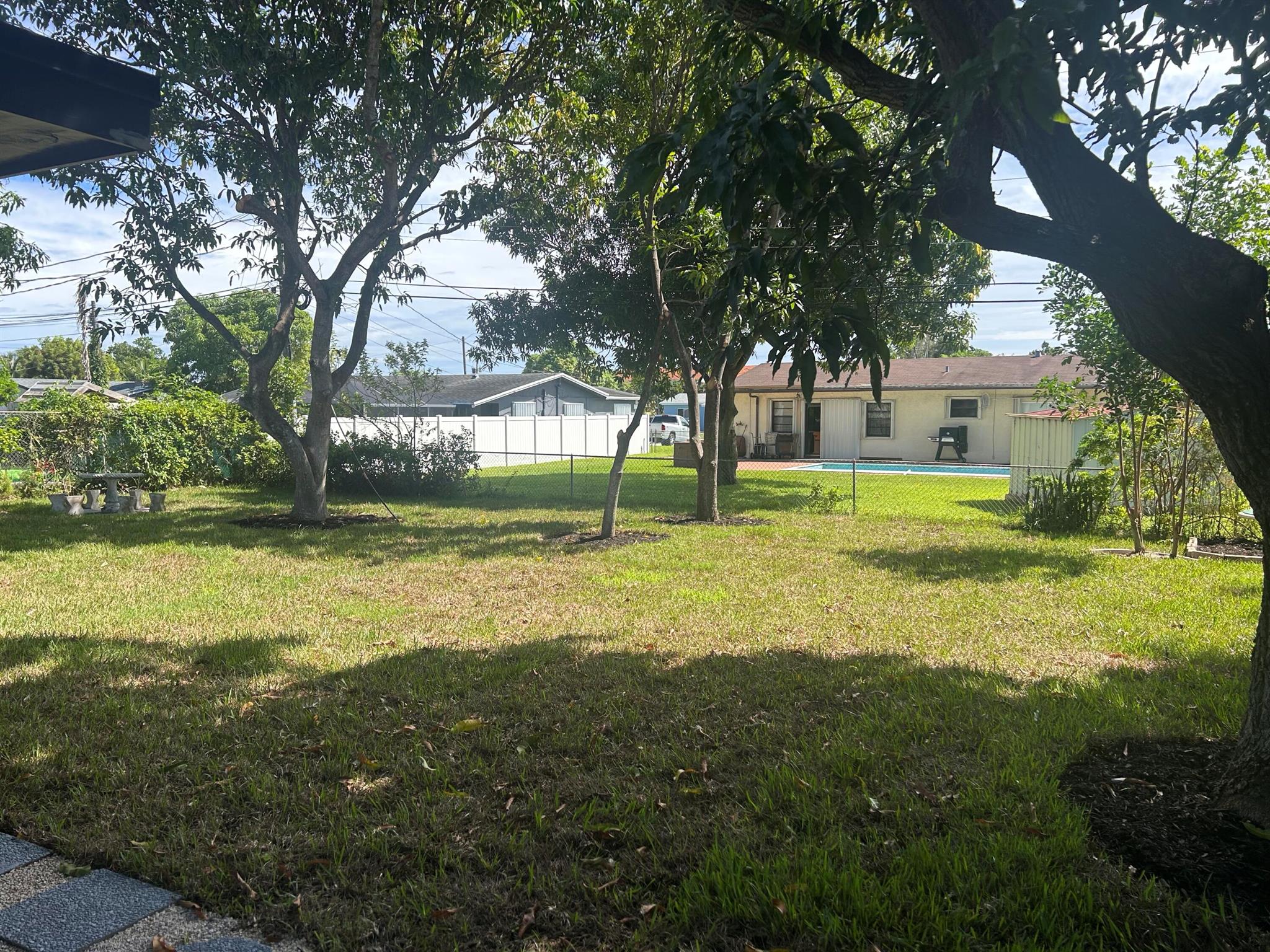 View photos, virtual tours, details... 4040 NE 4th. Avenue